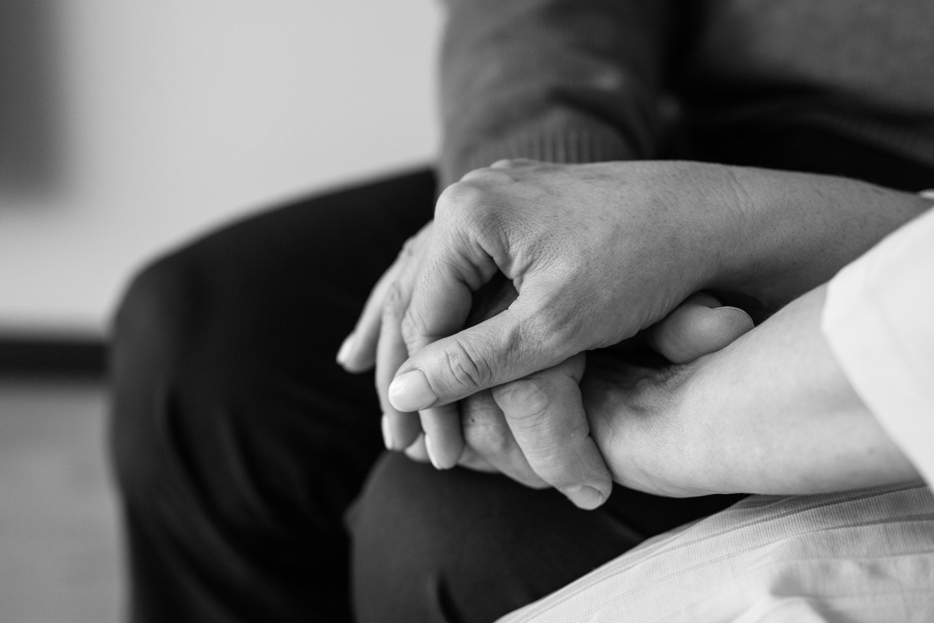 5 Helpful Tips For Overcoming Grief - 2023 Edition