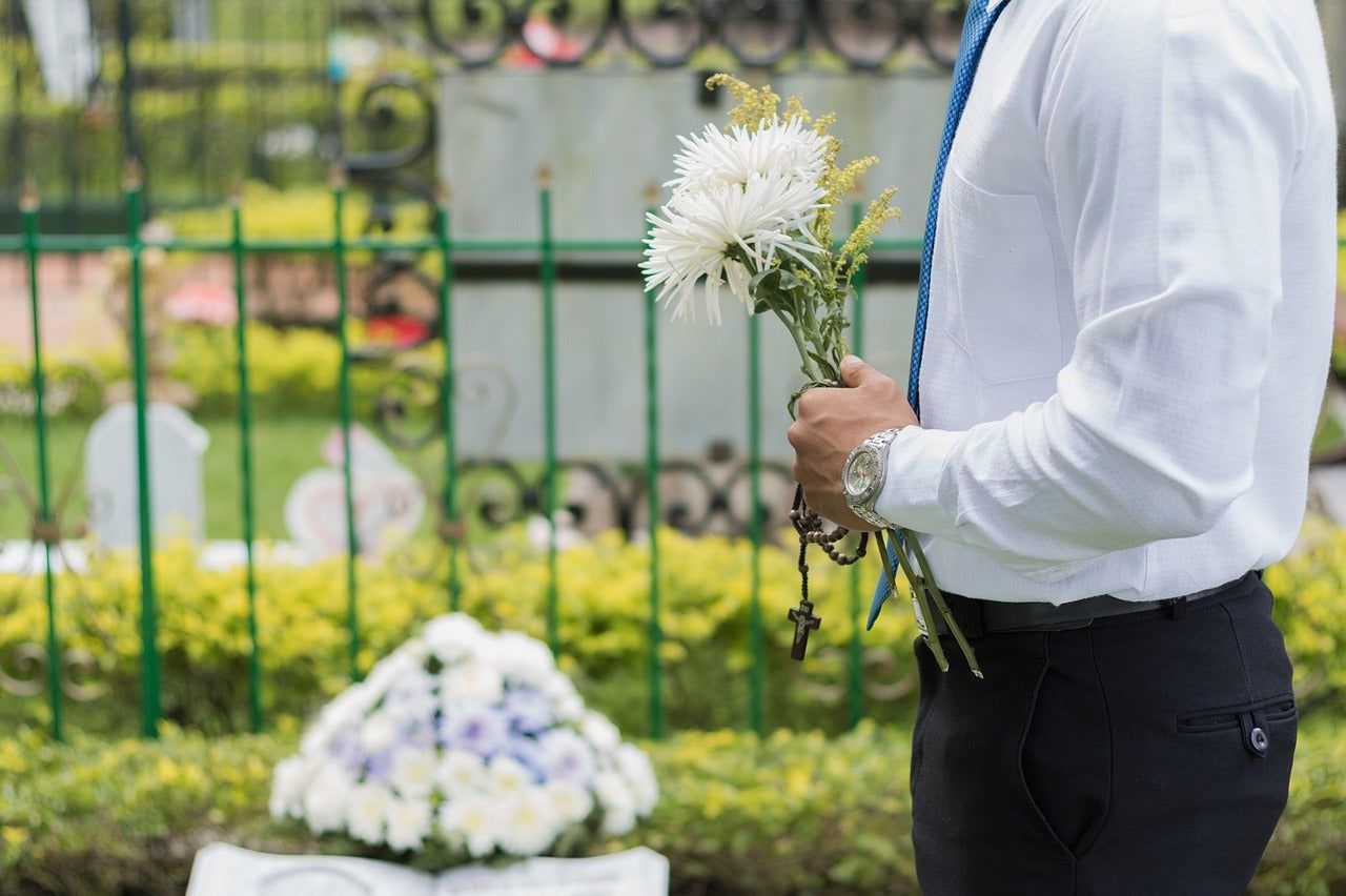 The Legal Maze of Final Disposition: Who Has the Right to Ashes After Cremation?