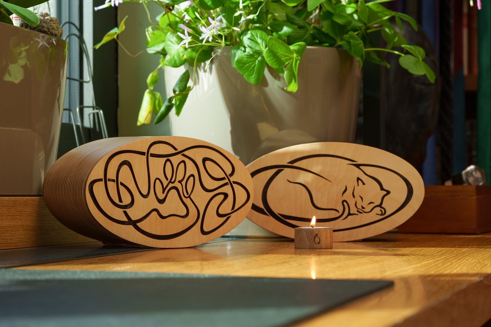 Wooden Pet Cremation Urns - Pulvis Art Urns