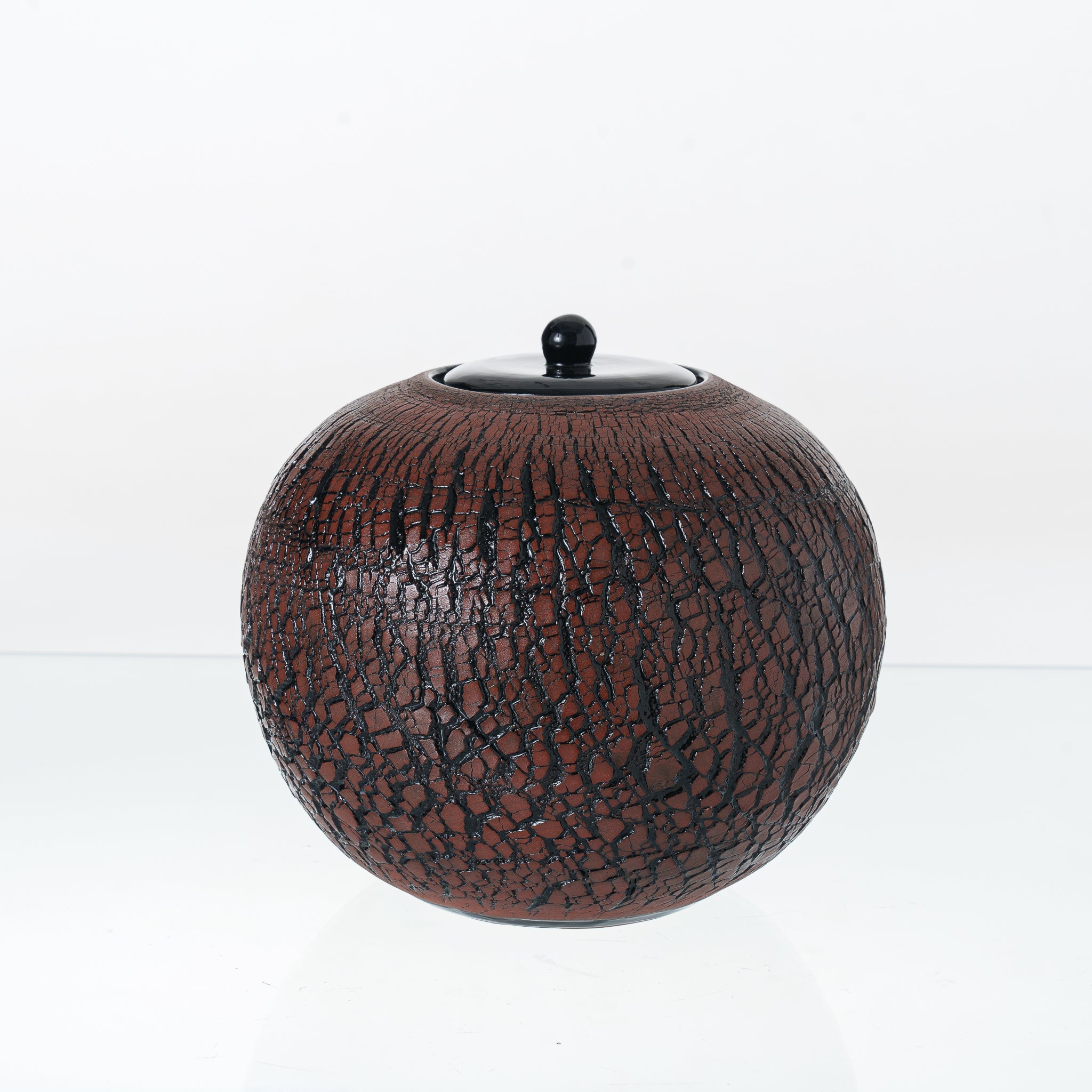 Handmade Cremation Urn "Aurea" - Large Urn for Human Ashes | Pottery Wheel Urn - Pulvis Art Urns