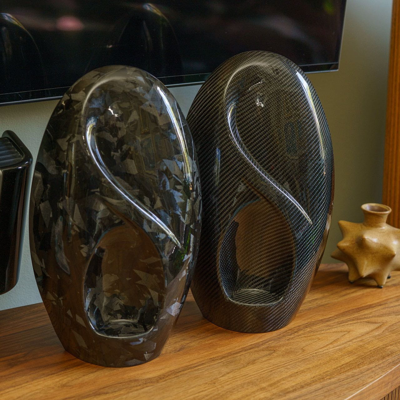 CARBON FIBER URNS. Cremation Urns from Carbon by Pulvis