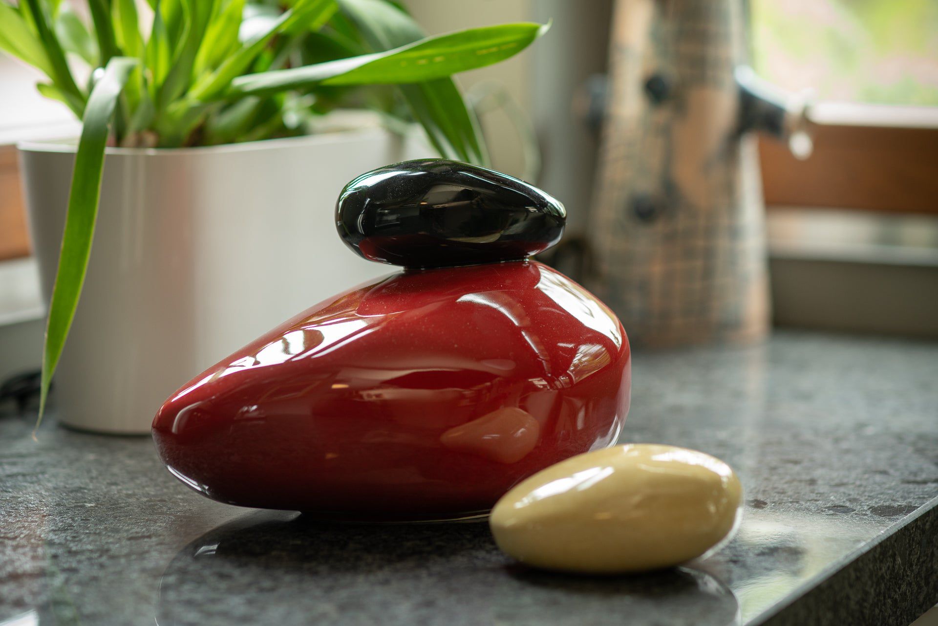 Handmade Cremation Urn for Ashes "Stone" - Large Urn | Oxide Green | Ceramic - Pulvis Art Urns