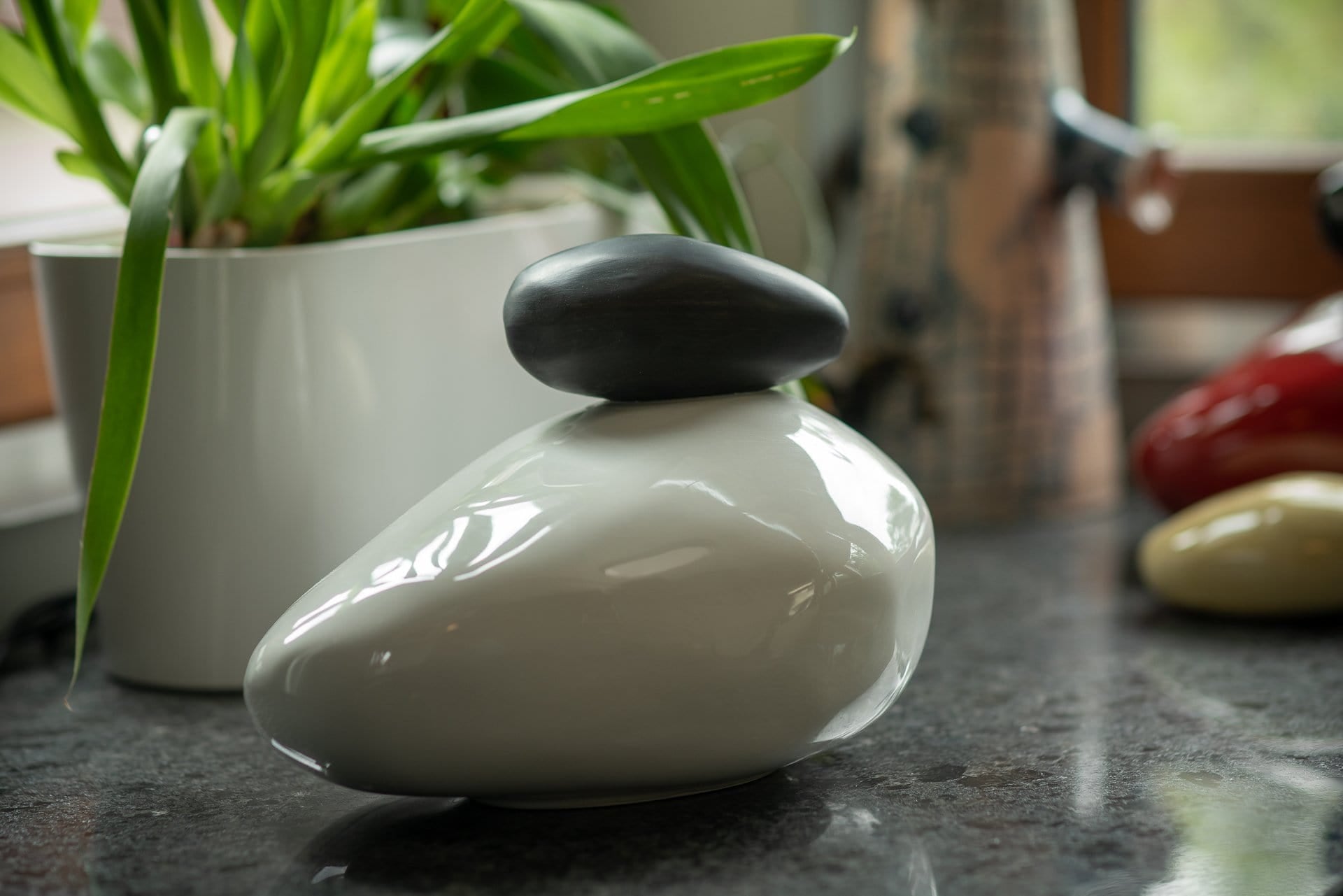 Handmade Cremation Urn for Ashes "Stone" - Large Urn | White | Ceramic - Pulvis Art Urns