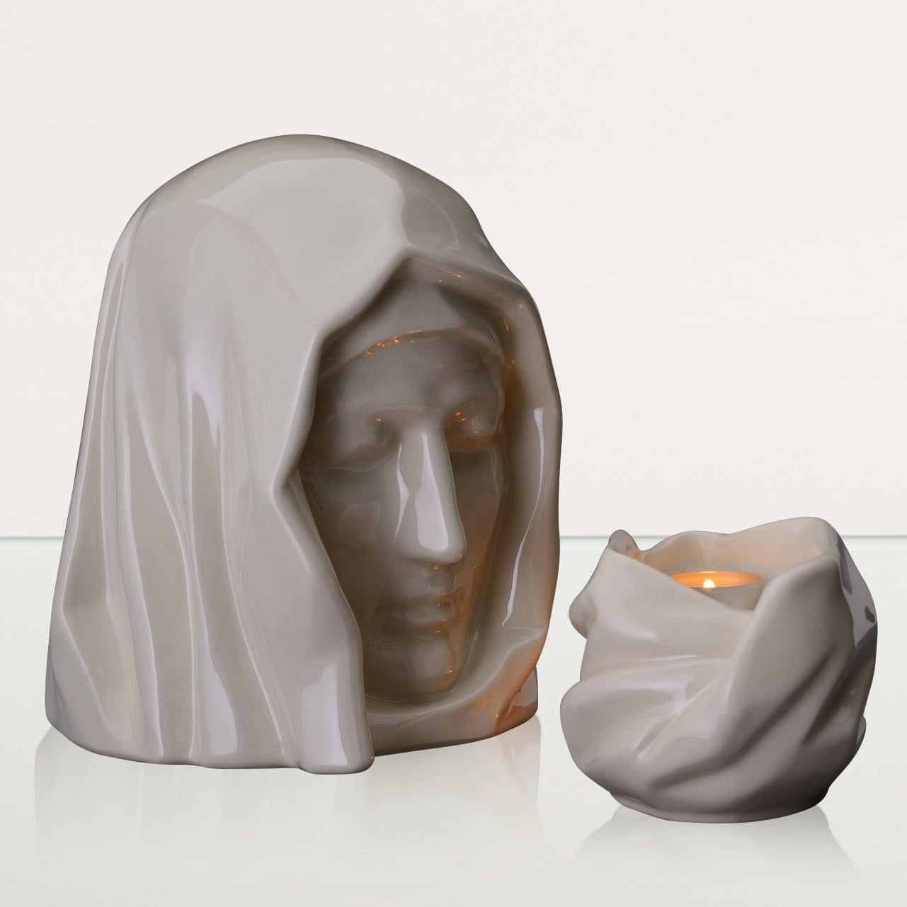 Załaduj wideo: „Przejście” Pulvis Art Urns
