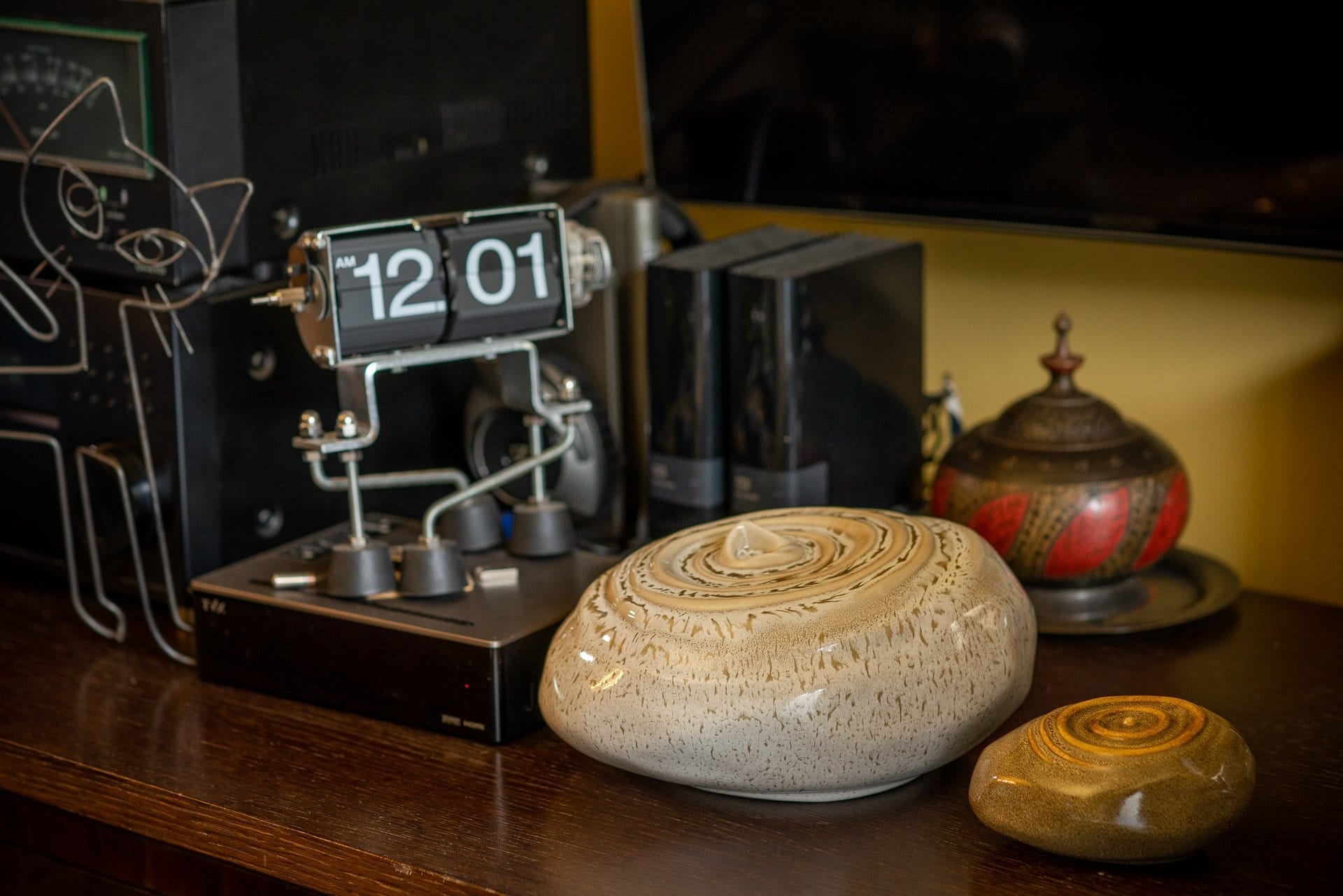 Set Of Ceramic Urns for Ashes "Resonance" - (Large urn + Keepsake) - Pulvis Art Urns