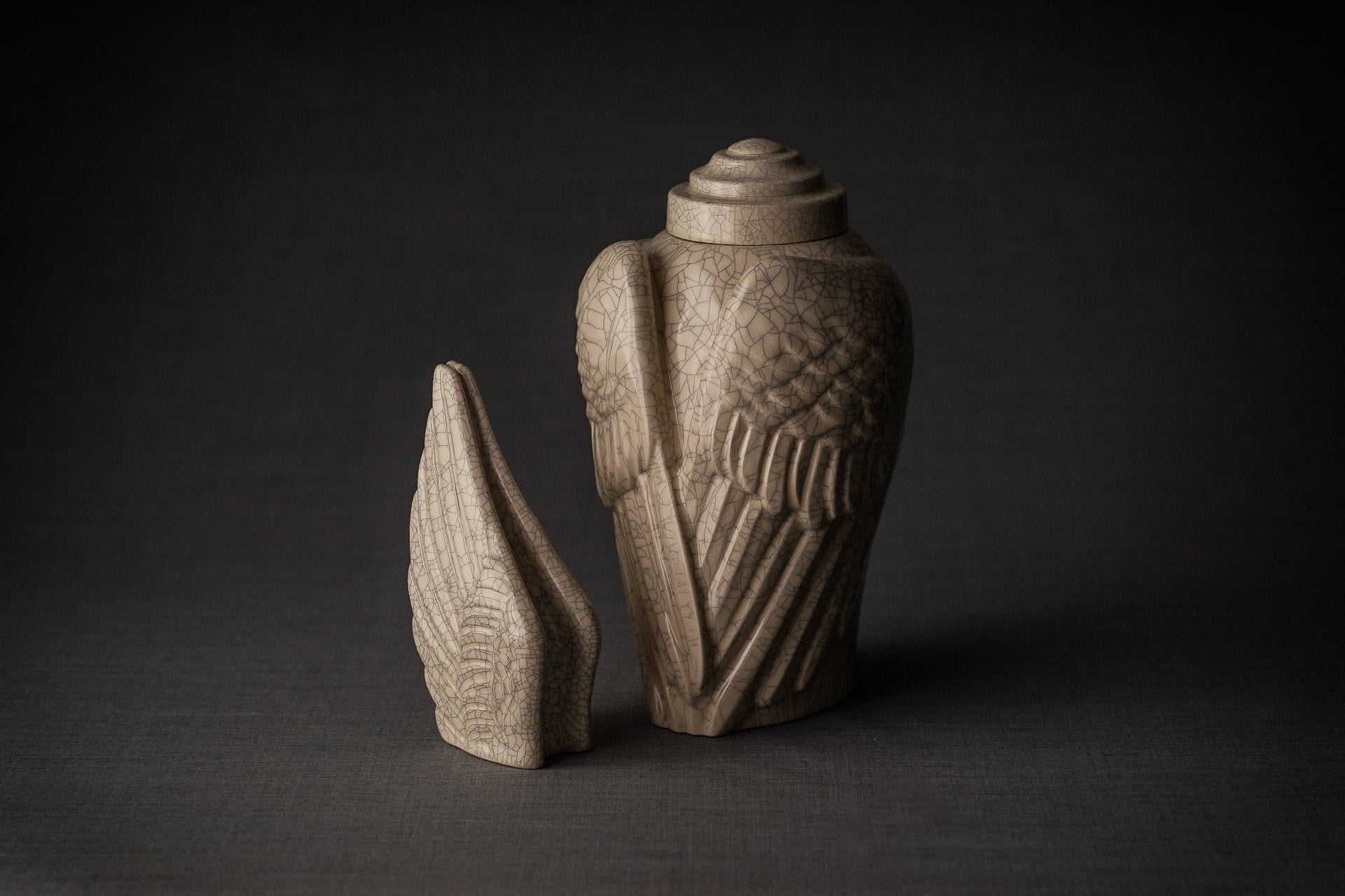 Set of Cremation Urns for Ashes "Wings" - (Large urn + Keepsake) - Pulvis Art Urns