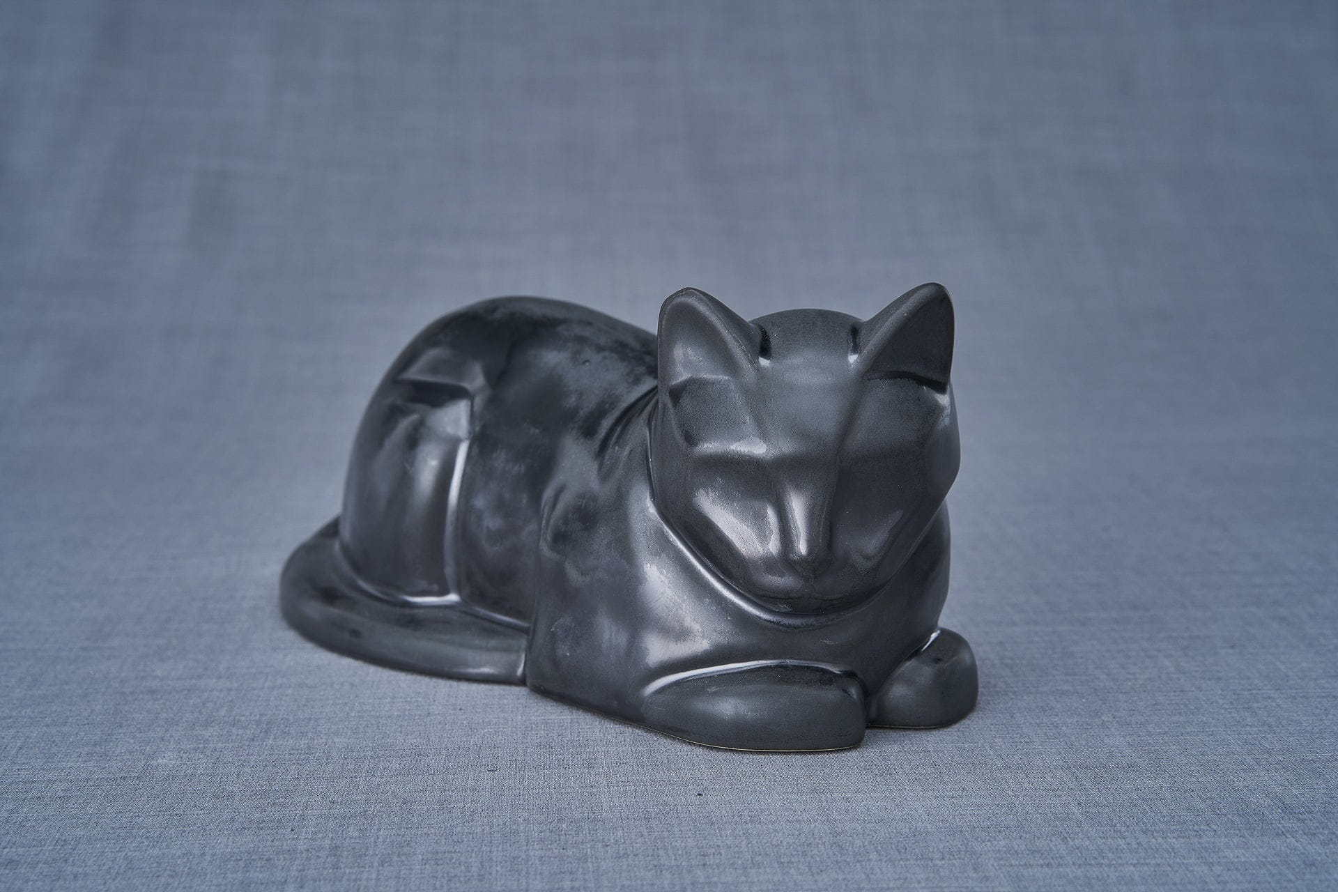 Cat Memorial Bundle - 4 Pieces - Portrait | Urn | Nameplate Holder | Scented Candle - Pulvis Art Urns