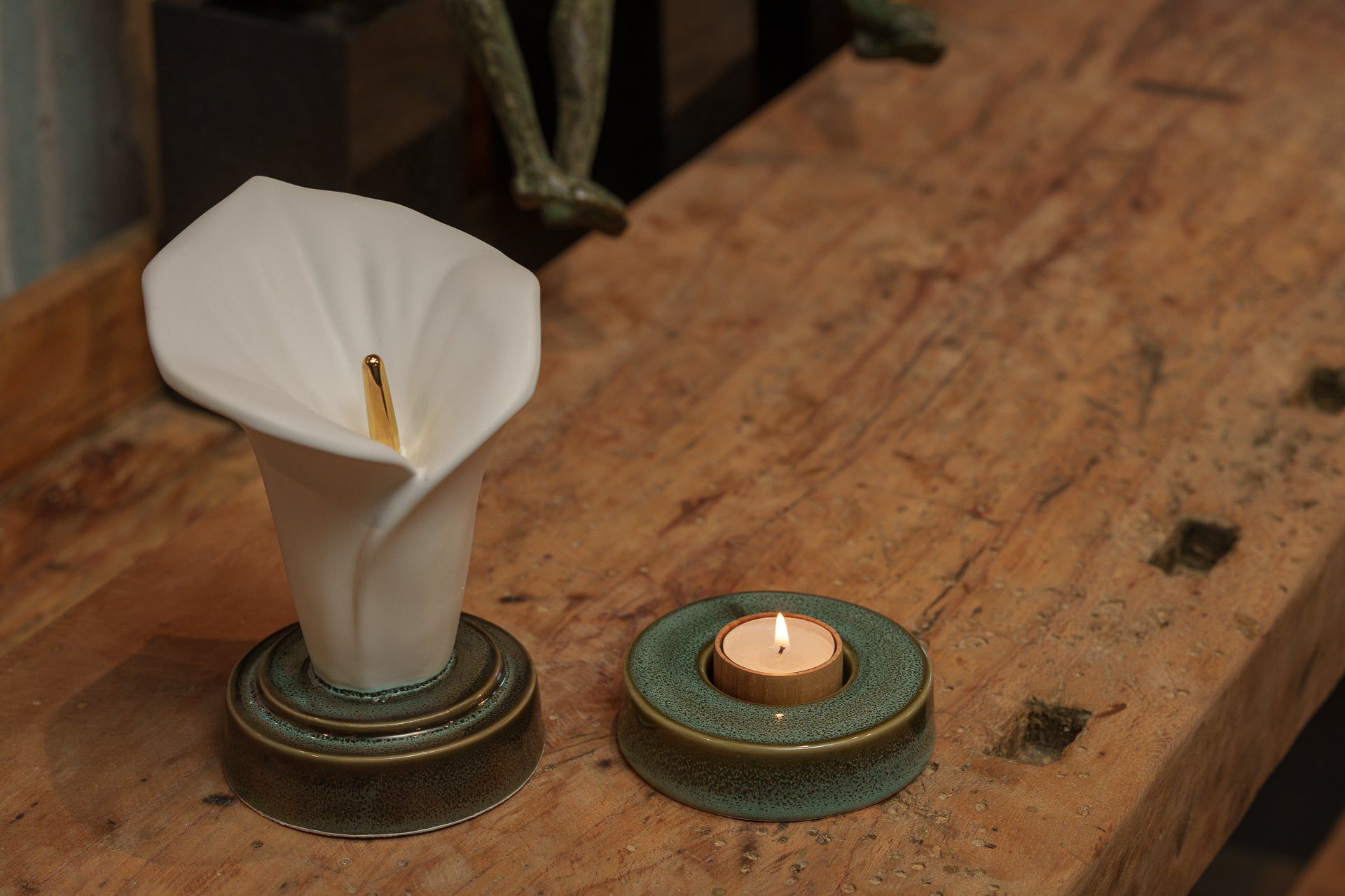 Calla Lily Keepsake Urn - White Matte | Ceramic - Pulvis Art Urns