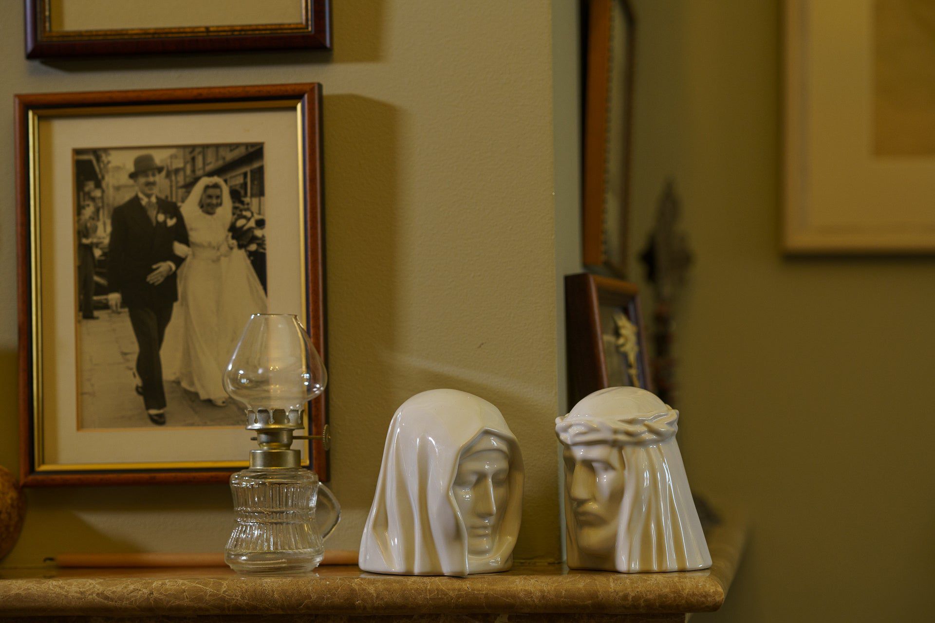 Handmade Mini Keepsake Urn "The Christ" - White | Ceramic Mini Urn - Pulvis Art Urns