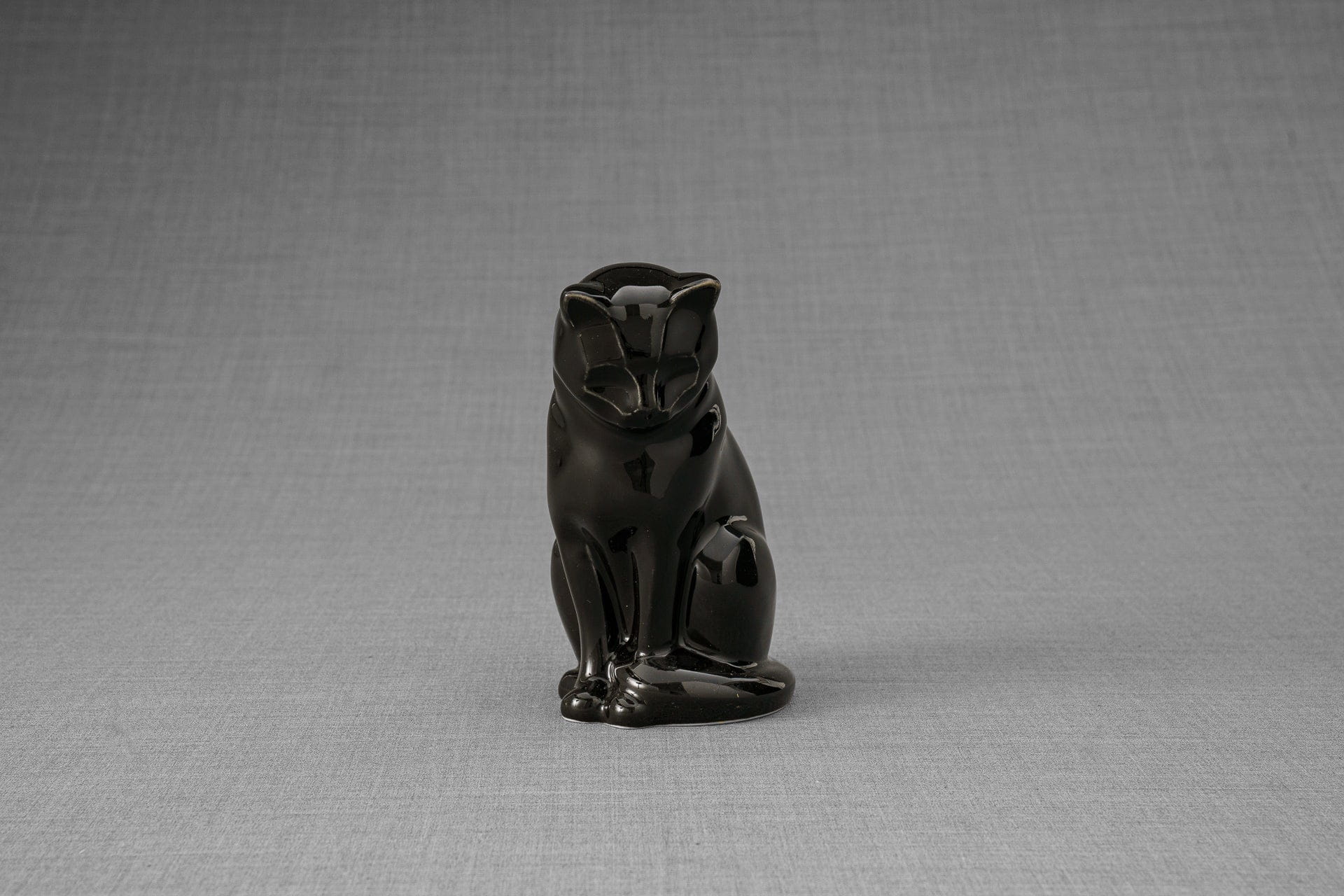 Mini Neko Bundle - 4 Pieces - Portrait | Urn | Nameplate Holder | Scented Candle - Pulvis Art Urns