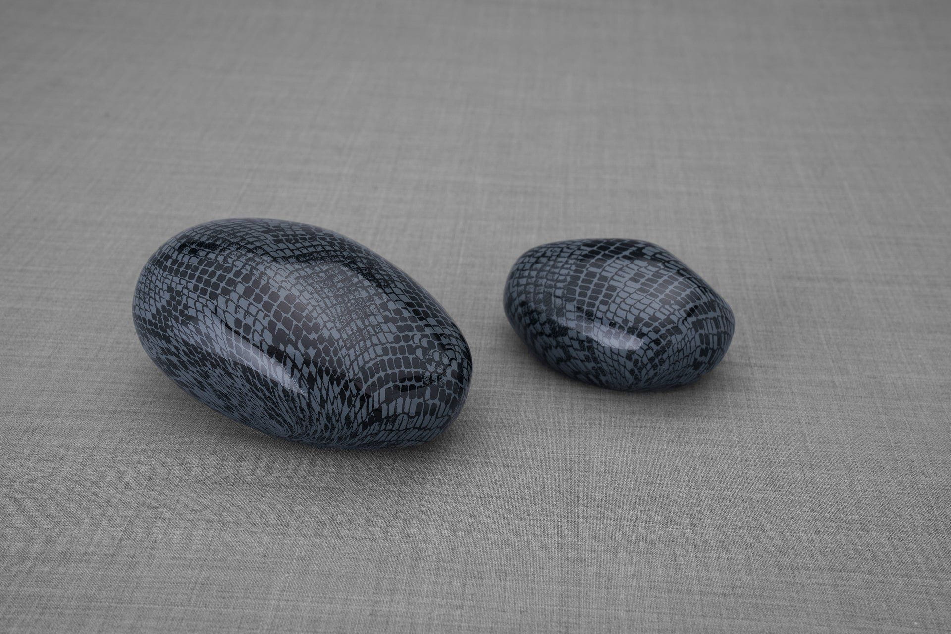 Reptile Pet Urn - Dark Blue | Ceramic | HydroGraphics - Pulvis Art Urns