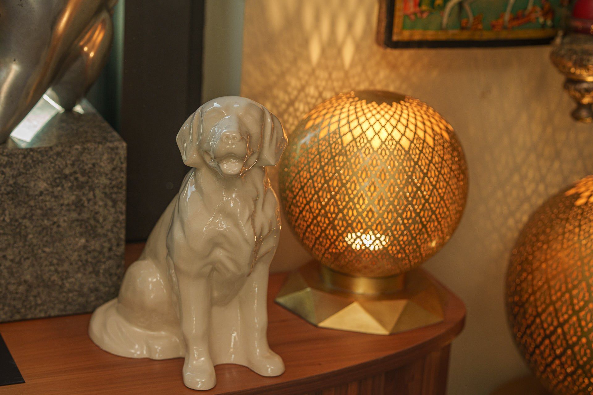 Golden Retriever Pet Urn - Off-white | Ceramic Dog Urn - Pulvis Art Urns
