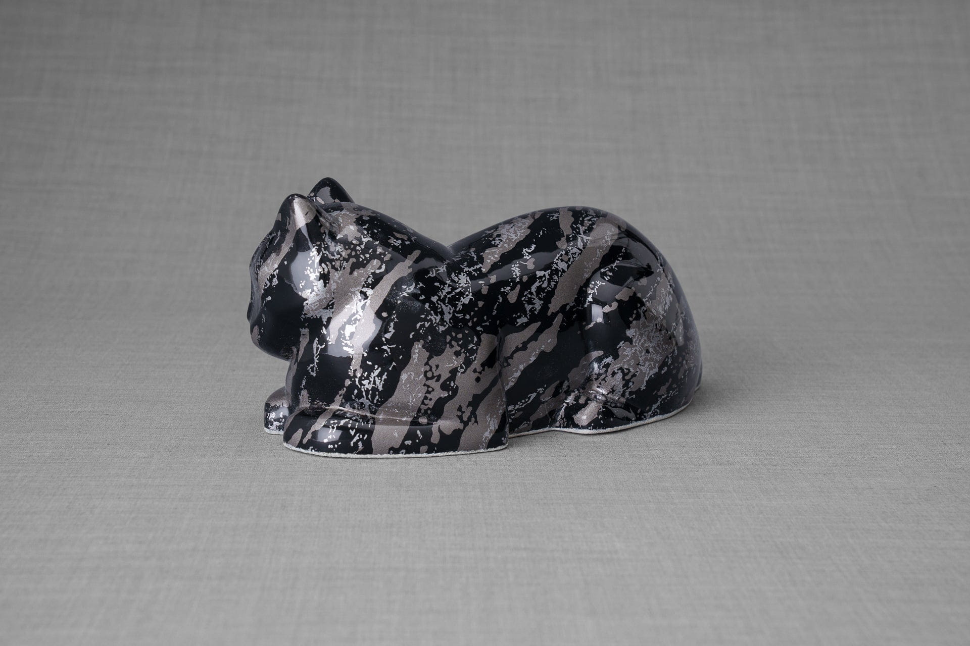HydroGraphics Pet Urn For Cat | Mixed Gray | Ceramic - Pulvis Art Urns