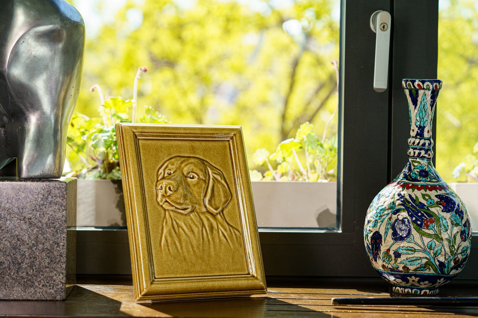 Labrador Pet Urn for Ashes - Amber Yellow | Ceramic | Handmade Pet Urn - Pulvis Art Urns
