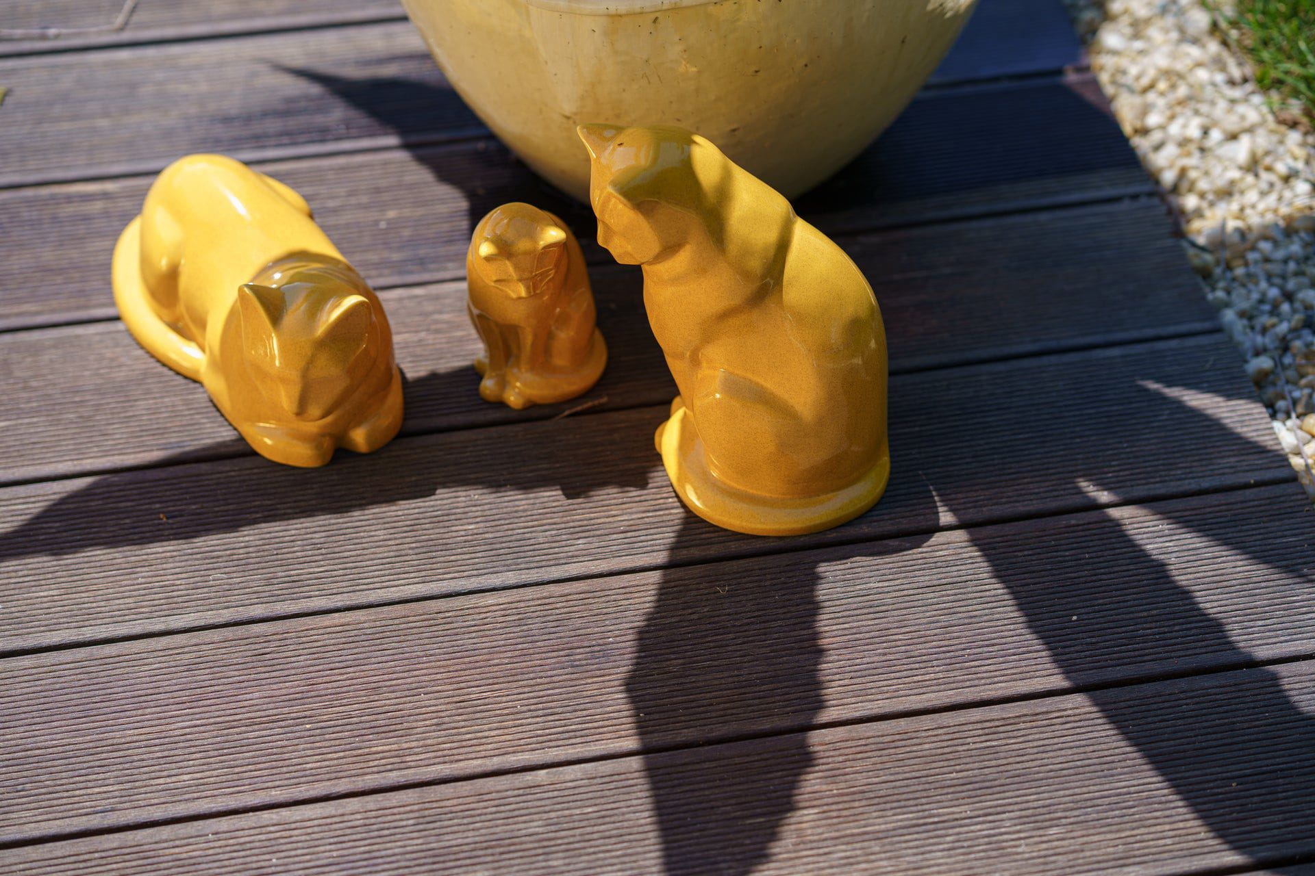 Mini Pet Urn for Ashes Neko - Amber Yellow | Ceramic | Handmade Cat Urn - Pulvis Art Urns