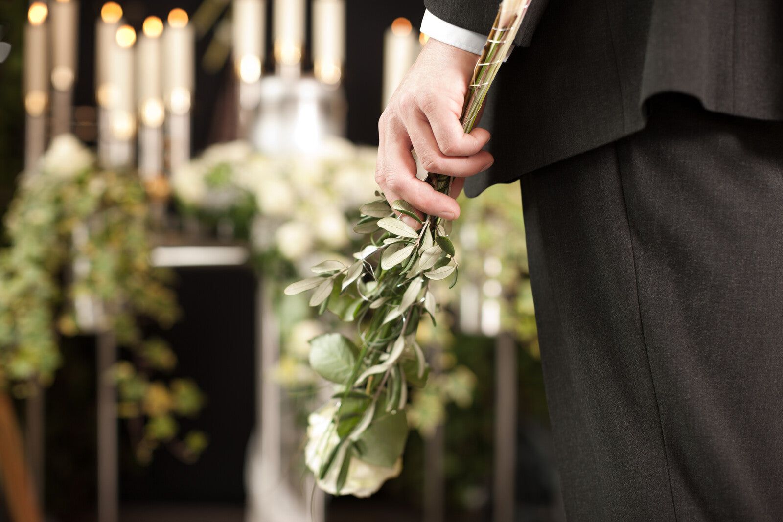 Initive Guide to the Cremation Process: Ethics, Science, and Memorialization