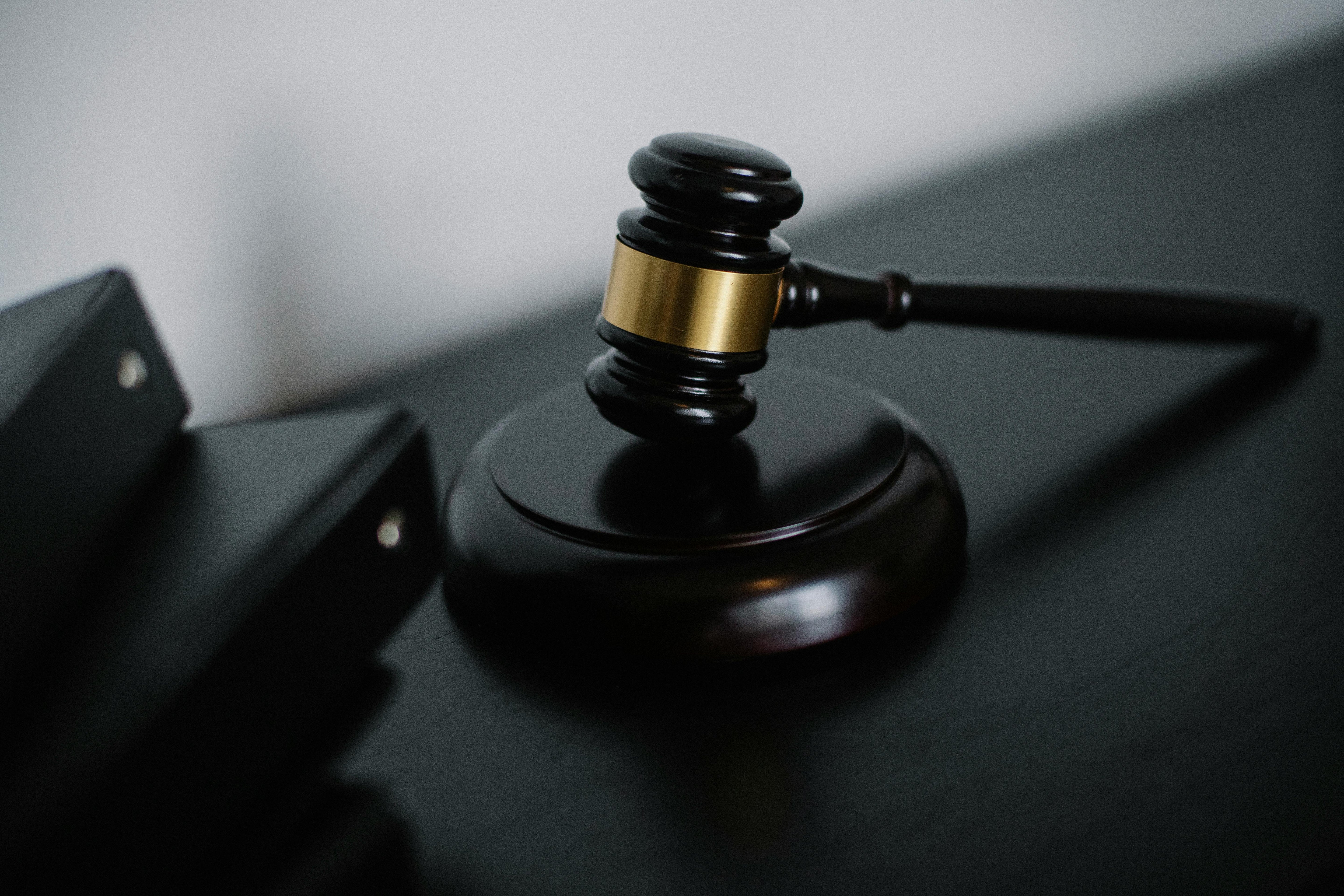 Essential Legal Steps After a Loved One’s Passing: Comparative Guide for Families