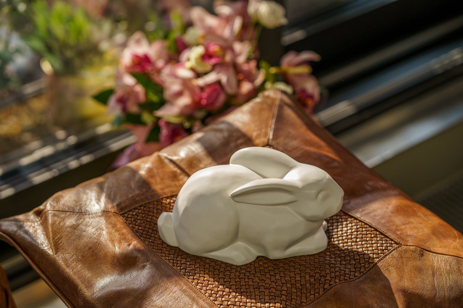 Rabbit Urn For Ashes - Pulvis Art Urns