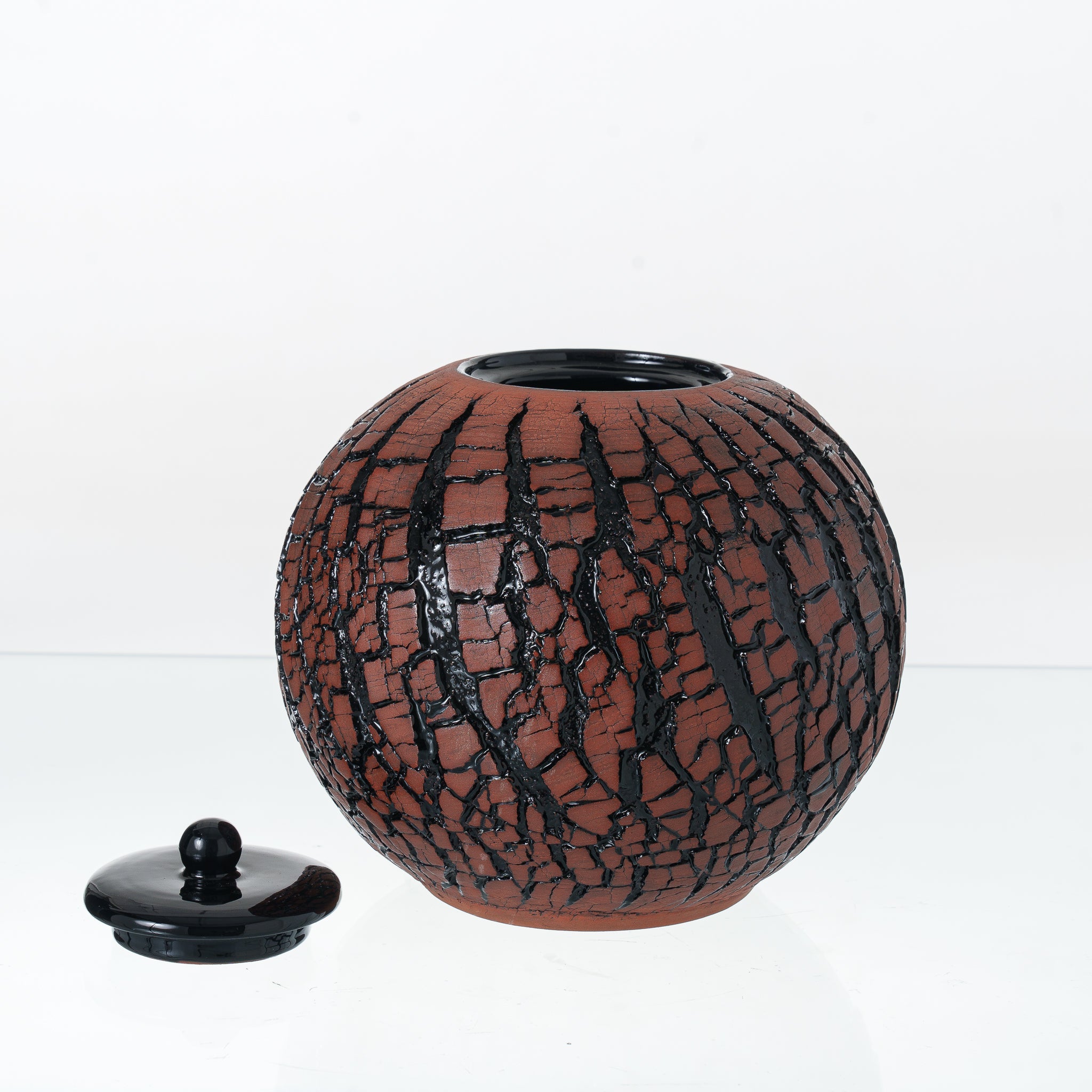 Handmade Cremation Urn "Aurea" - Large Urn for Human Ashes | Pottery Wheel Urn - Pulvis Art Urns