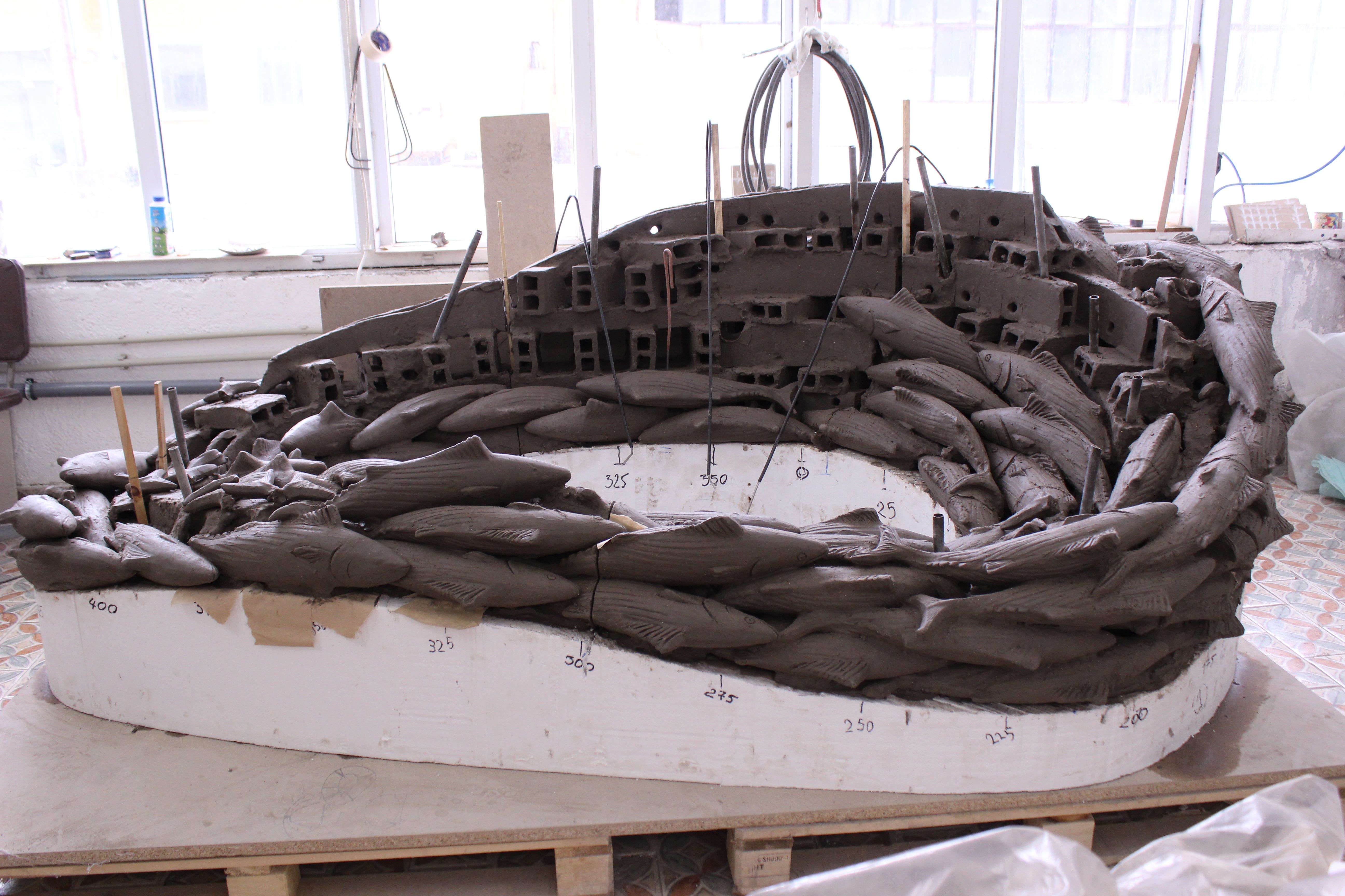 Tsarevo Sculpture - School of Fishes - Ceramic by Mihail Mihaylov and Aleksandar Yuzev - Pulvis Art Urns Founders