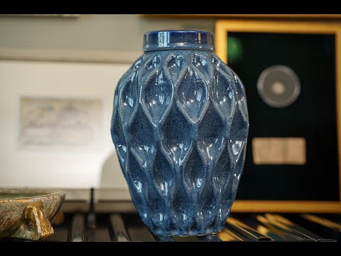 Urna kremacyjna „Echo” – drukowana 3D ceramiczna urna | Bursztynowy żółty | Średnia
