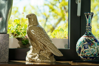 Aquilae Military Memorial For Cremation Ashes - Large | Beige Grey | Ceramic Urn - Pulvis Art Urns