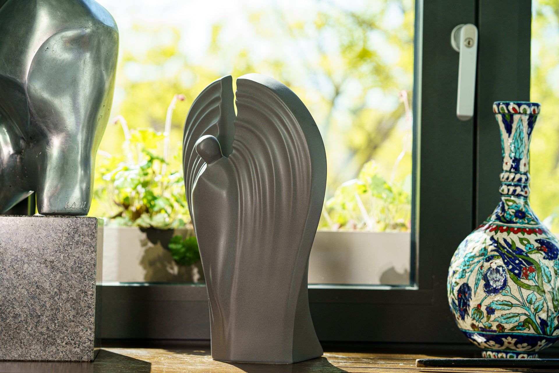 Guardian Handmade Cremation Urn for Ashes - Large | Lamp Black | Ceramic Urn - Pulvis Art Urns