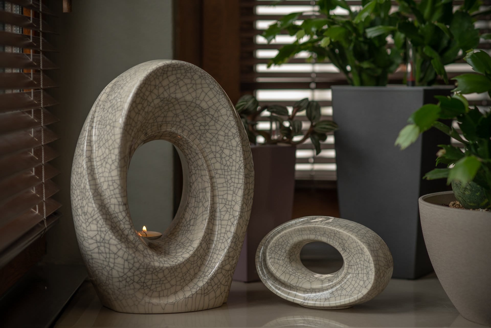 Handmade Cremation Urn for Ashes "The Passage" - Large Urn | White | Ceramic - Pulvis Art Urns