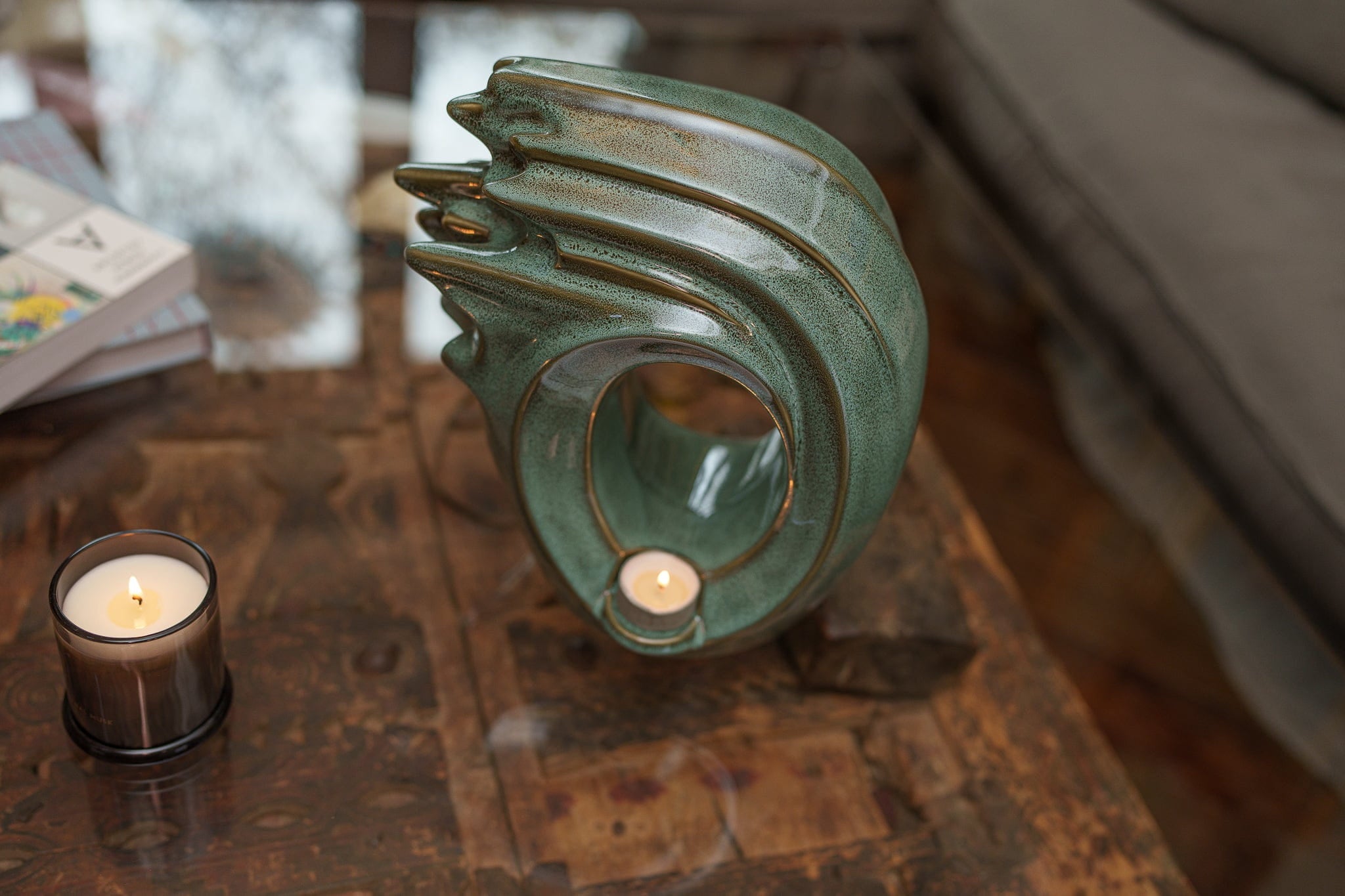 Pulvis Art Urns Adult Size Urn Handmade Cremation Urn "Zephyr" - Adult Ceramic Urn | Oily Green Melange