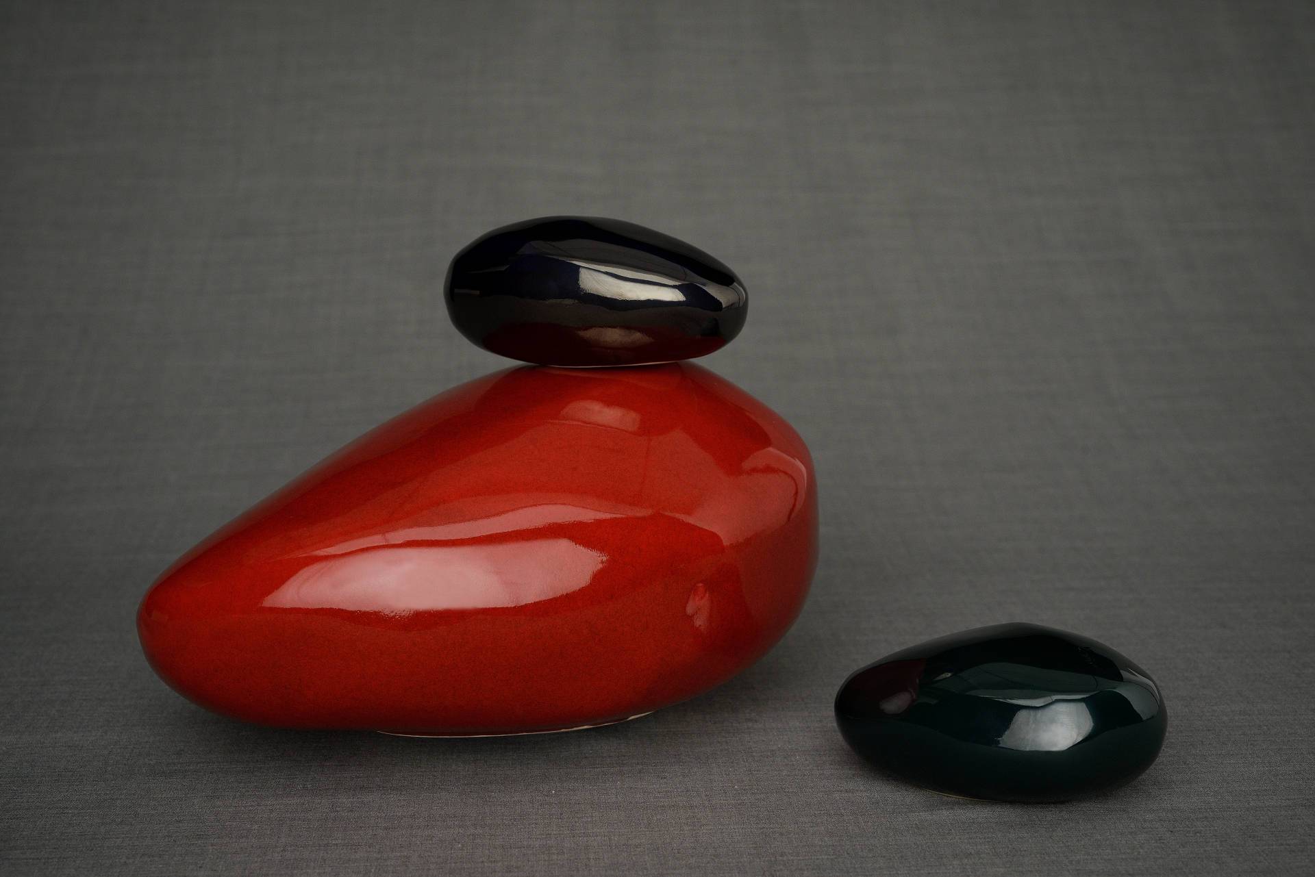 Set of Cremation Urns for Ashes "Stone" - (Large urn + Keepsake) - Pulvis Art Urns