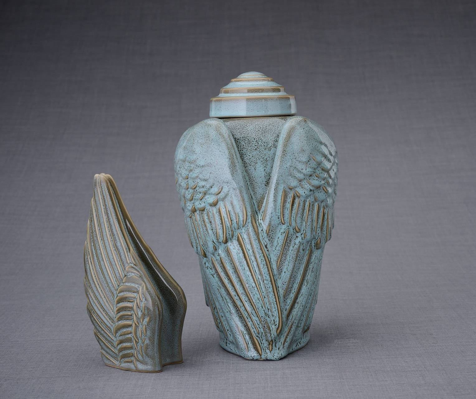Set of Cremation Urns for Ashes "Wings" - (Large urn + Keepsake) - Pulvis Art Urns