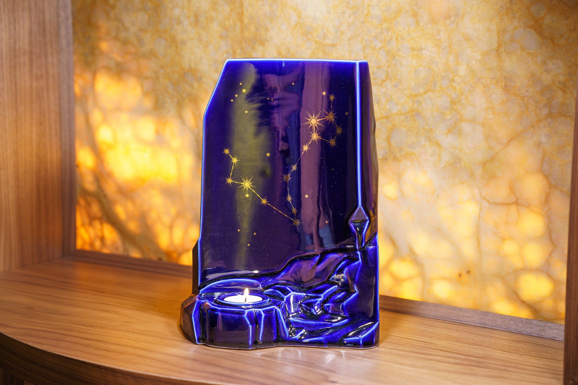 Zodiac Urn for Ashes "Pisces" - Large | Star Sign Urn - Pulvis Art Urns
