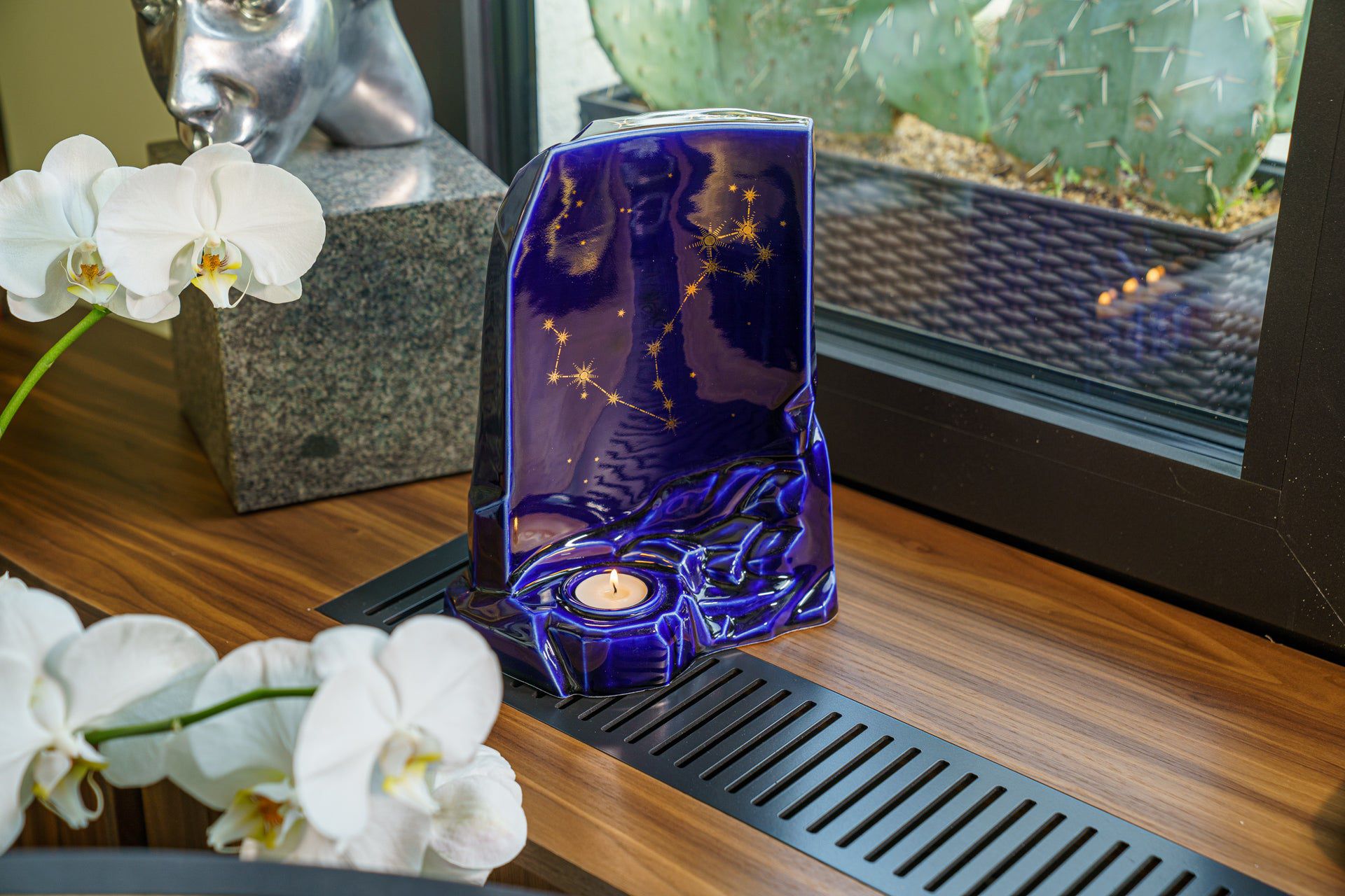 Zodiac Urn for Ashes "Pisces" - Large | Star Sign Urn - Pulvis Art Urns
