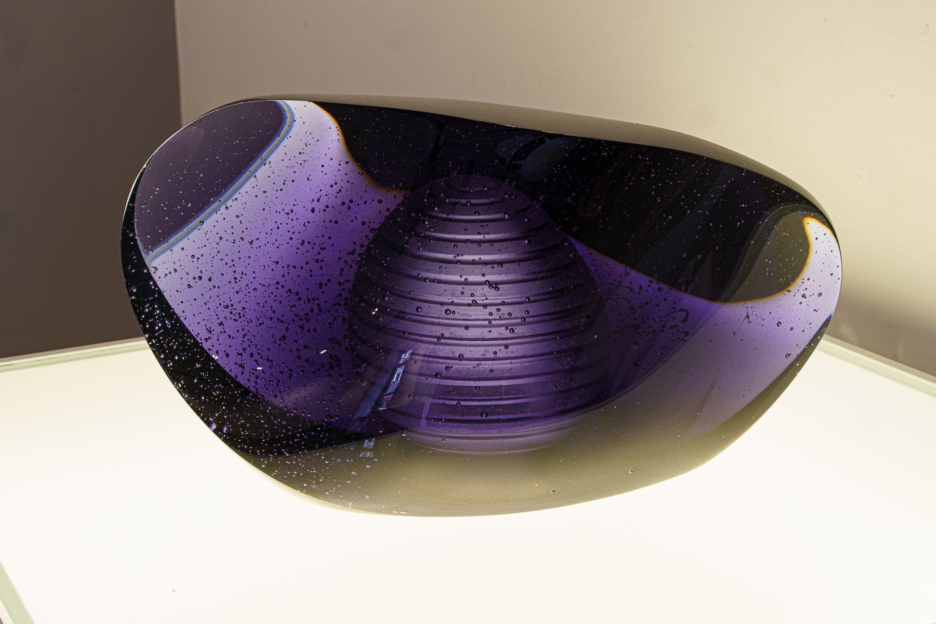 "Piece of time" Exclusive Molded Glass Urn for Ashes - Pulvis Art Urns