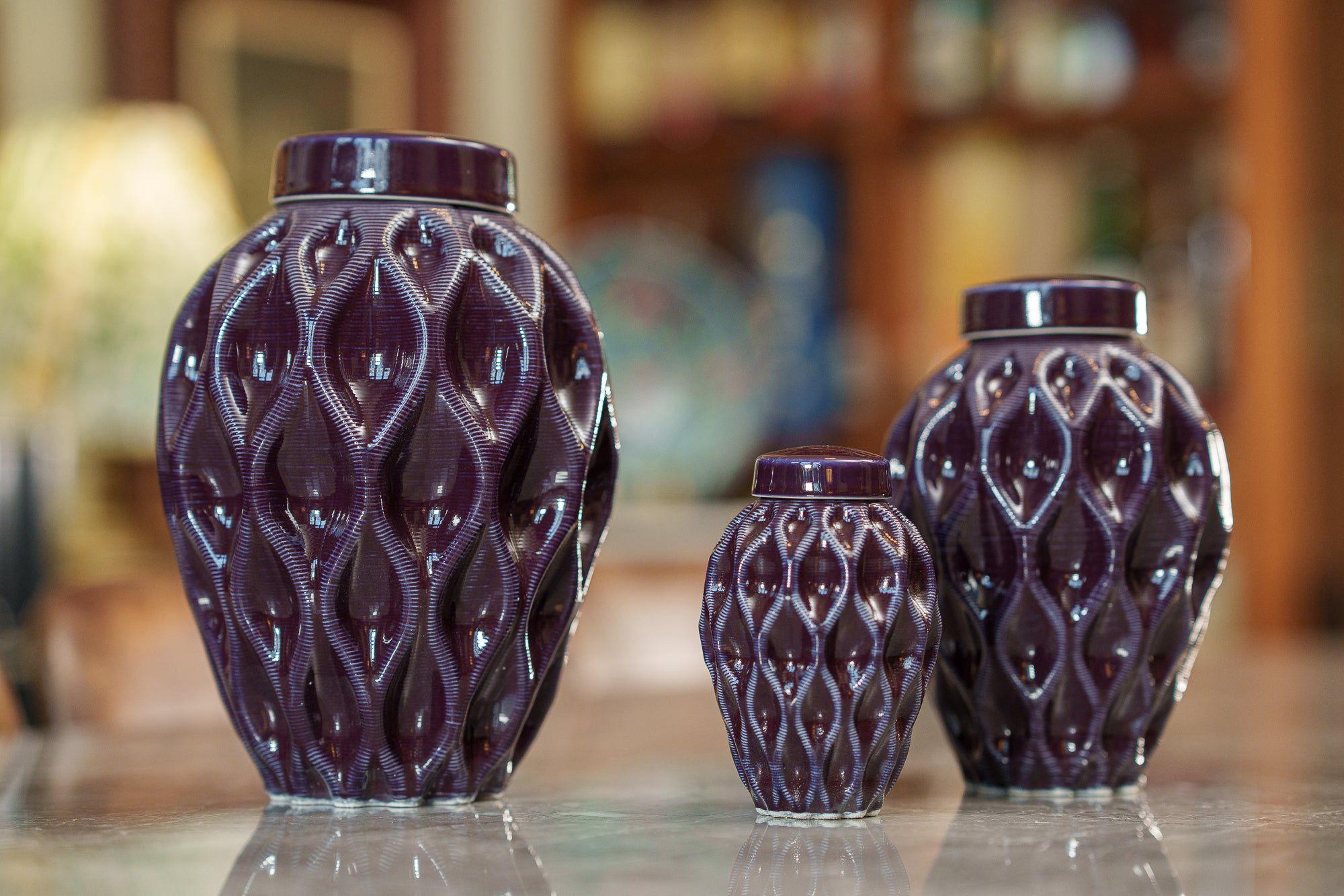 Cremation Urn "Echo" - 3D Printed Ceramic Urn | Violet | Keepsake - Pulvis Art Urns