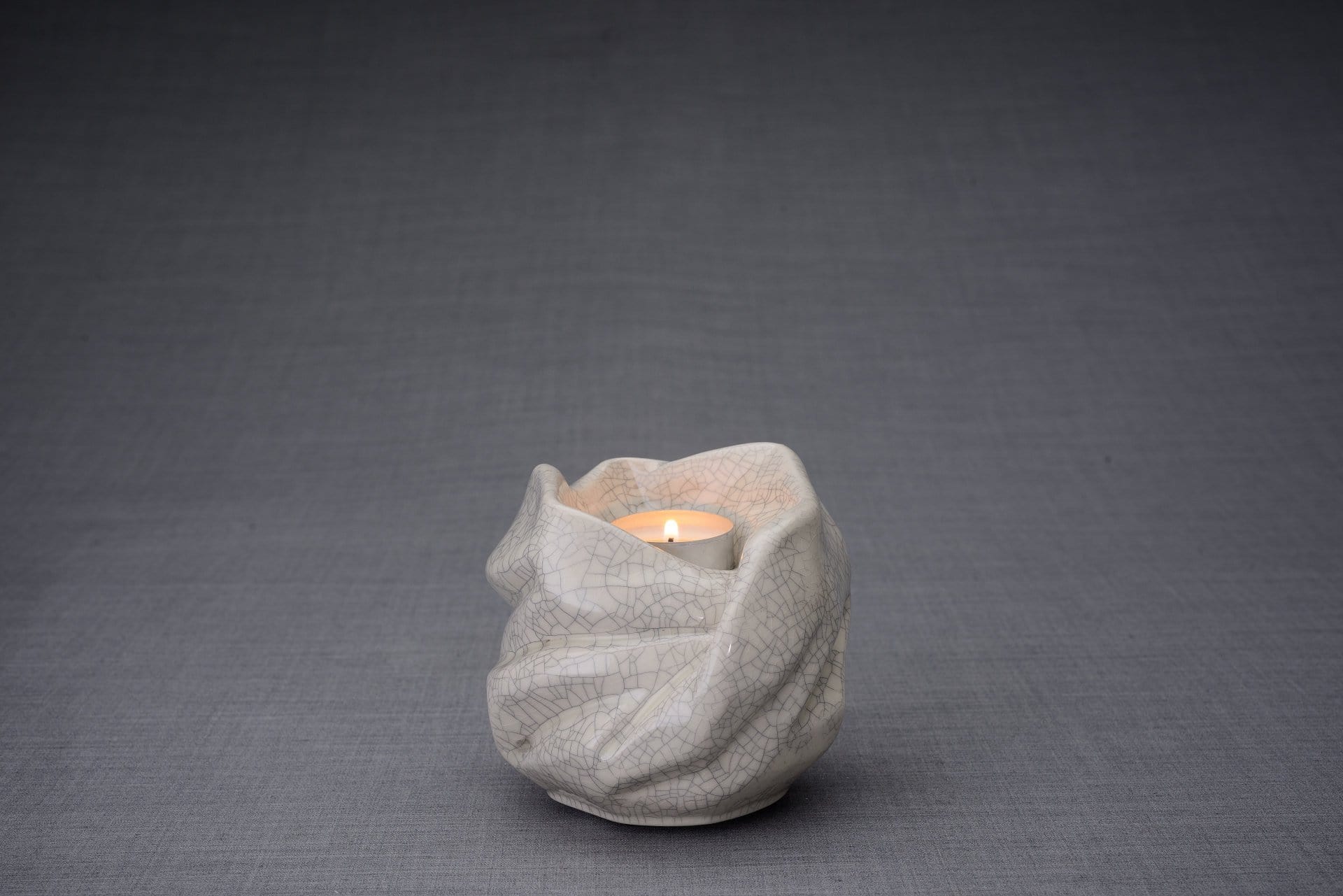 Cremation Keepsake Urn For Ashes With Candle | Craquelure | Ceramic Urn - Pulvis Art Urns