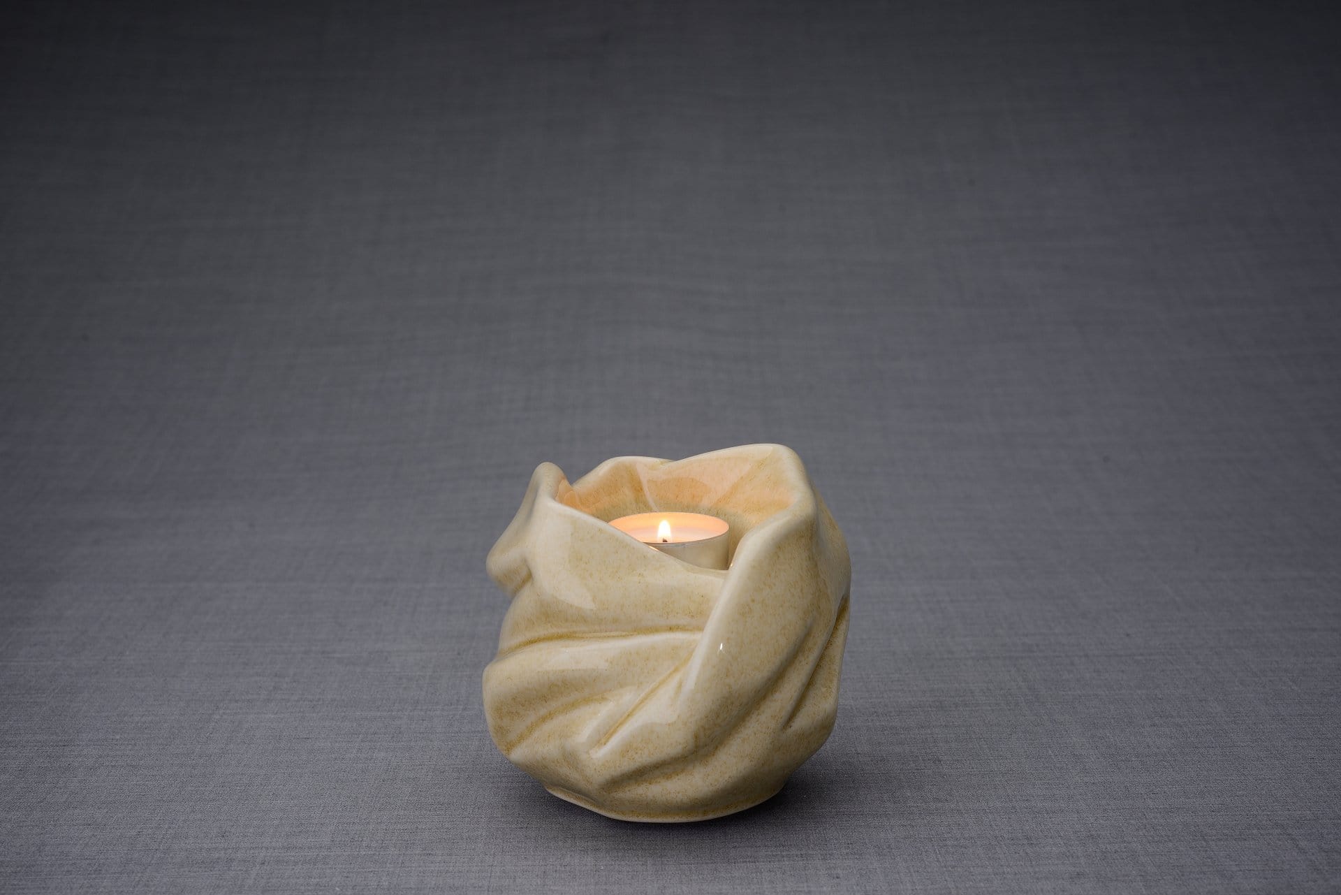 Cremation Keepsake Urn For Ashes With Candle | Light Sand | Ceramic Urn - Pulvis Art Urns
