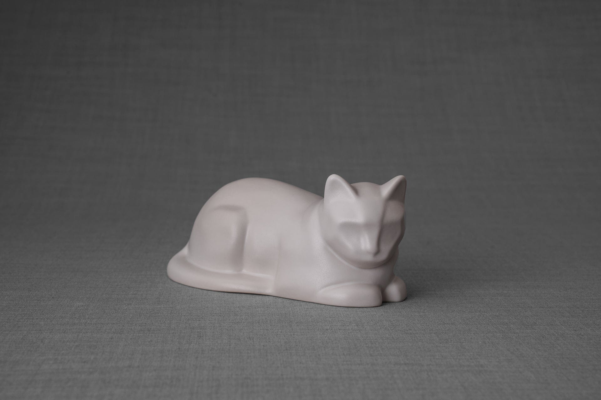 Mini Cat Memorial Bundle - 4 Pieces - Portrait | Urn | Nameplate Holder | Scented Candle - Pulvis Art Urns