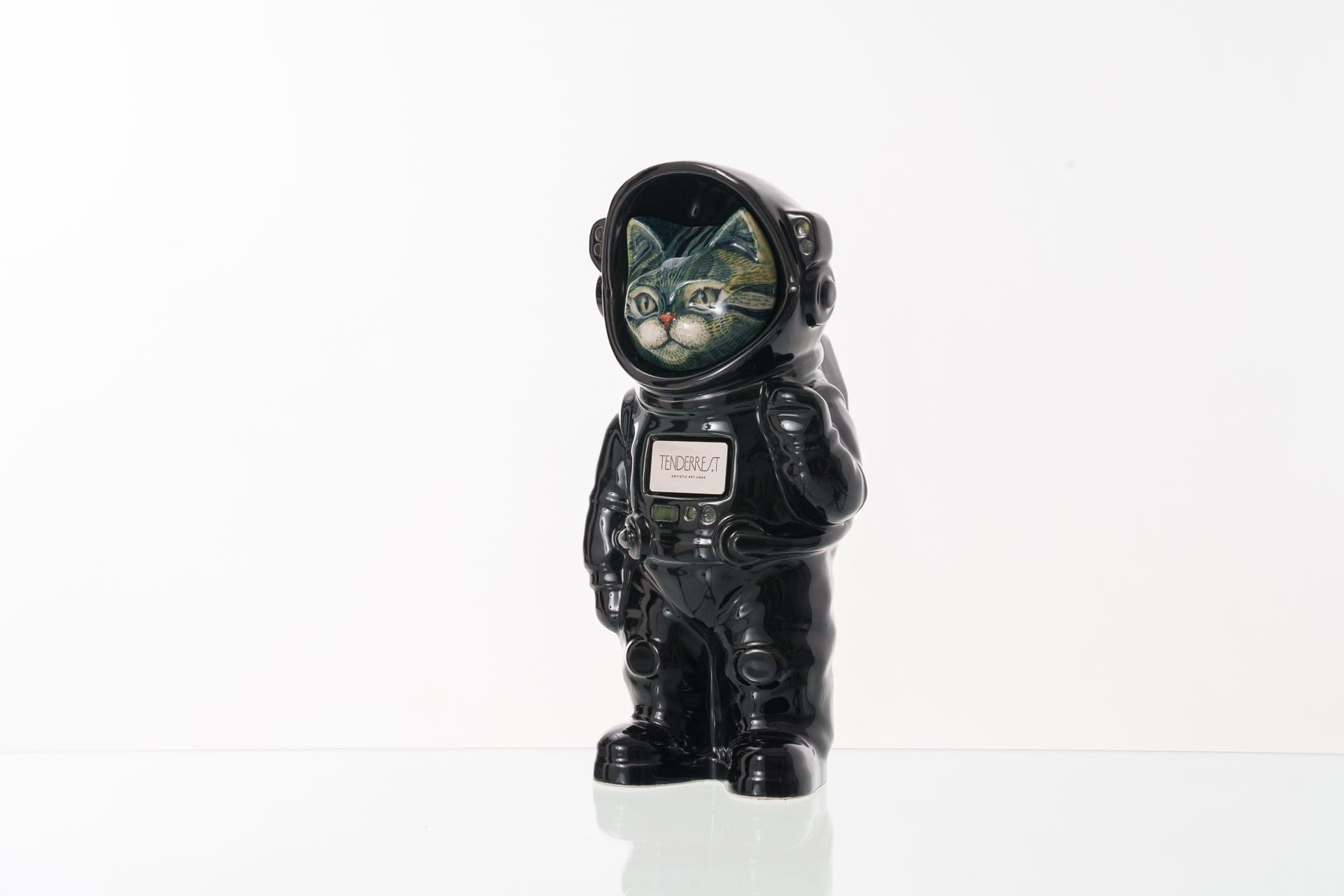 Pulvis Art Urns Pet Cremation Urn Aurora / Black / No Hand Decorated Pet Urn - Cat | Ceramic Handmade Figure