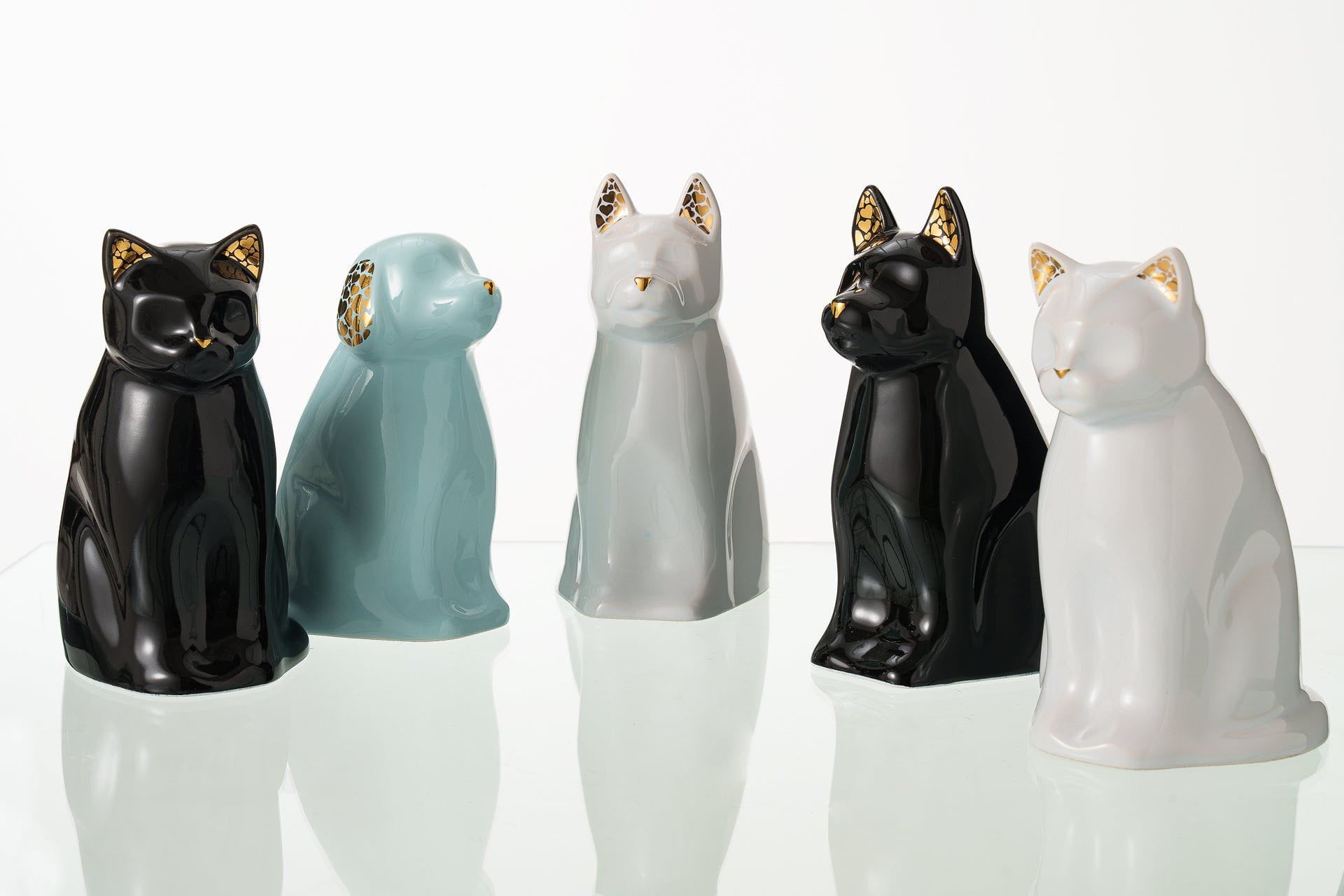 "Barkley" Pet Urn for Dog - Black | Ceramic | Handmade - Pulvis Art Urns