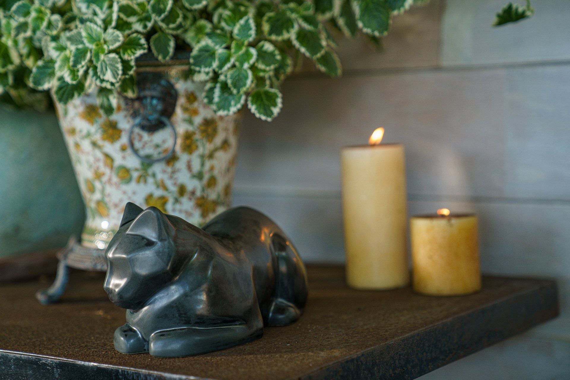 Cat Cremation Urn for Ashes - Dark Matte | Ceramic | Handmade Pet Urn - Pulvis Art Urns
