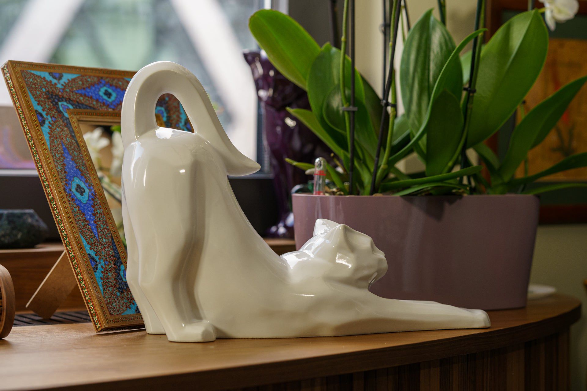 Cat Cremation Urn For Ashes "Grace" - White | Ceramic Pet Urn - Pulvis Art Urns