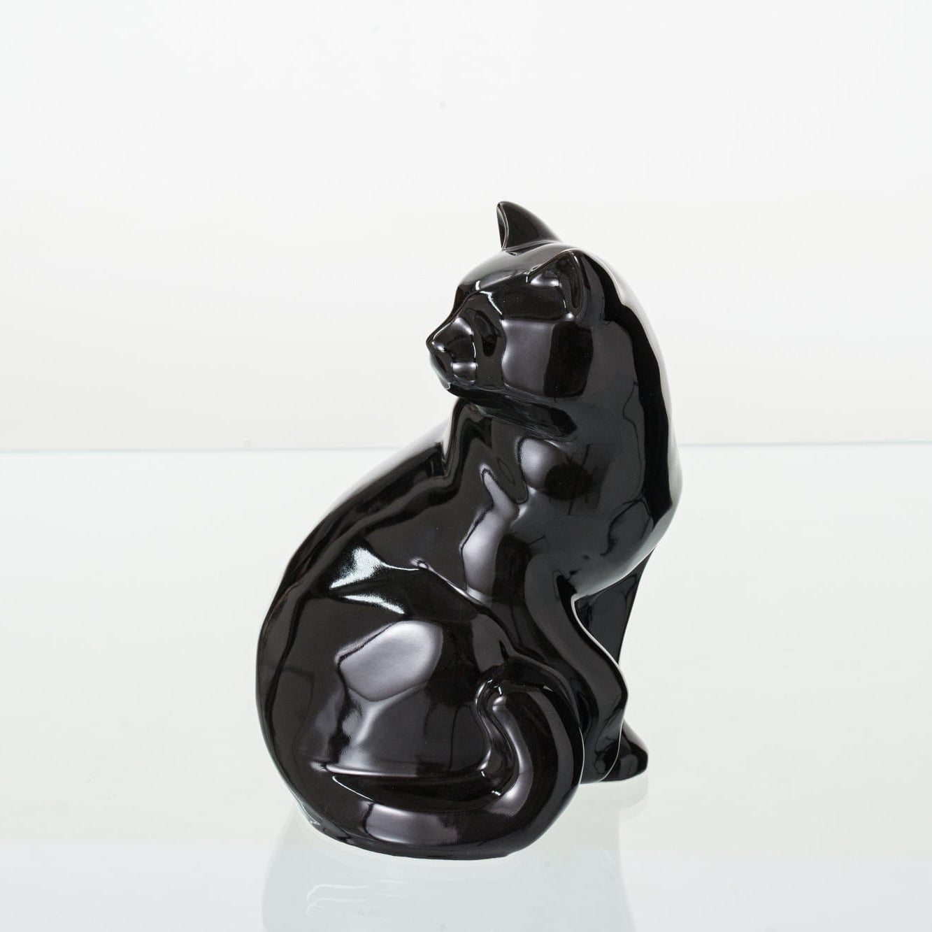 Felix Cat Urn for Ashes - Lamp Black | Ceramic | Handmade Pet Urn - Pulvis Art Urns