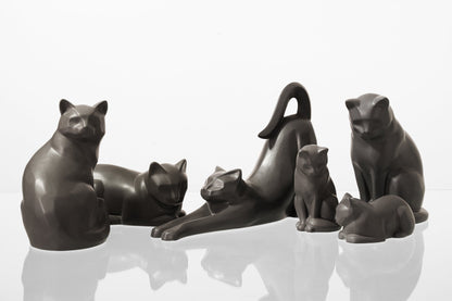 Felix Cat Urn for Ashes - White Matte | Ceramic | Handmade Pet Urn - Pulvis Art Urns