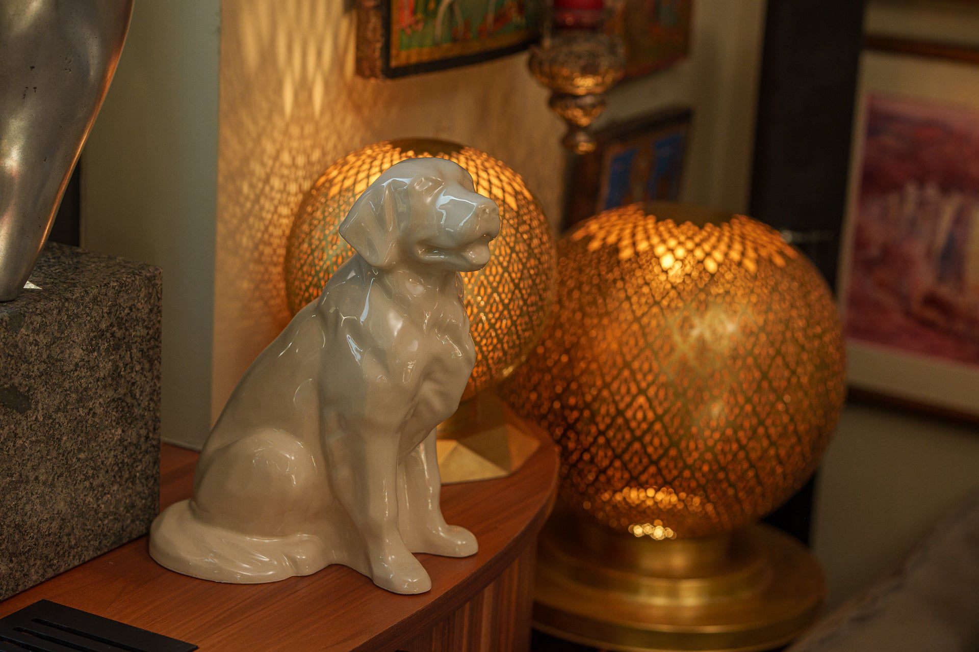 Golden Retriever Pet Urn - Off-white | Ceramic Dog Urn - Pulvis Art Urns