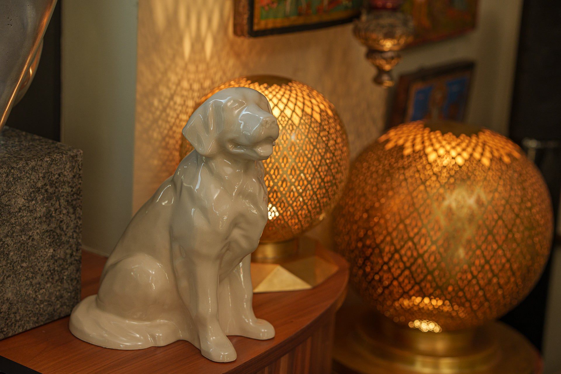 Golden Retriever Pet Urn - Off-white | Ceramic Dog Urn - Pulvis Art Urns