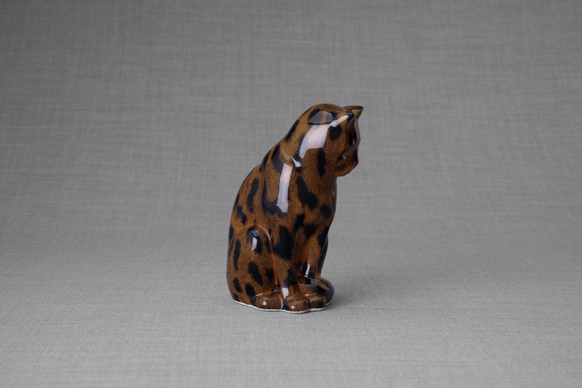 HydroGraphics Mini Pet Urn "Neko" | Spotted Dark | Ceramic - Pulvis Art Urns