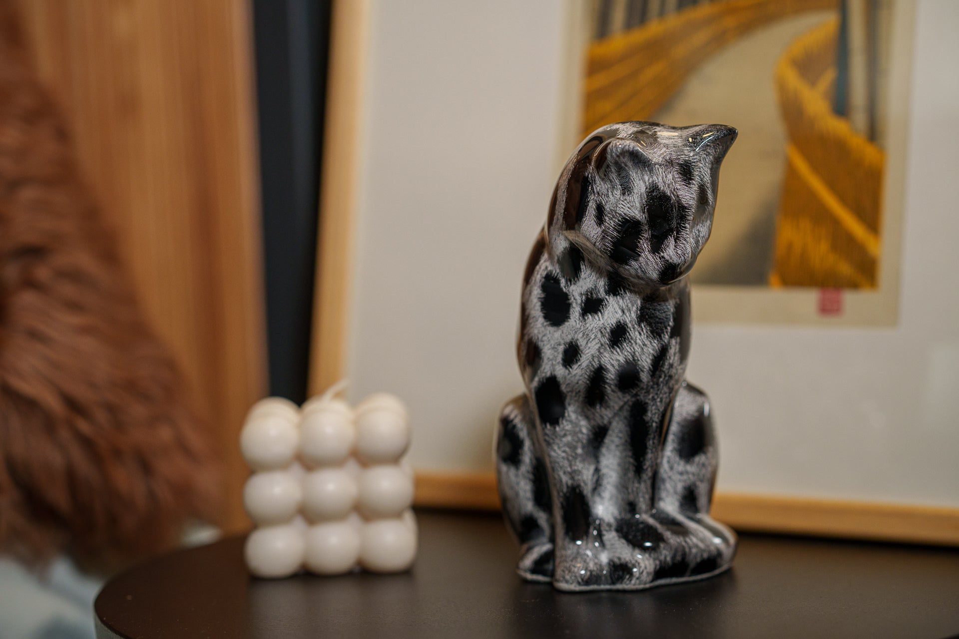 HydroGraphics Mini Pet Urn "Neko" | Spotted White | Ceramic - Pulvis Art Urns