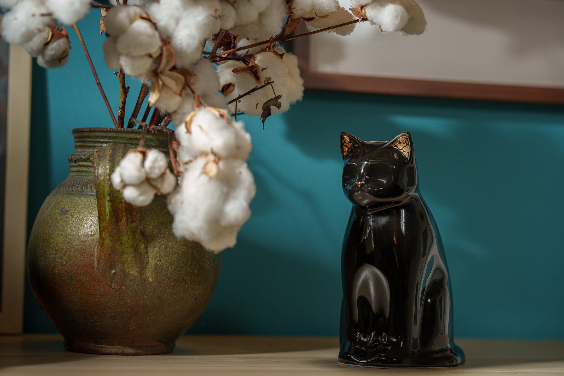 "Meow" Pet Urn for Cat - Black | Ceramic | Handmade - Pulvis Art Urns