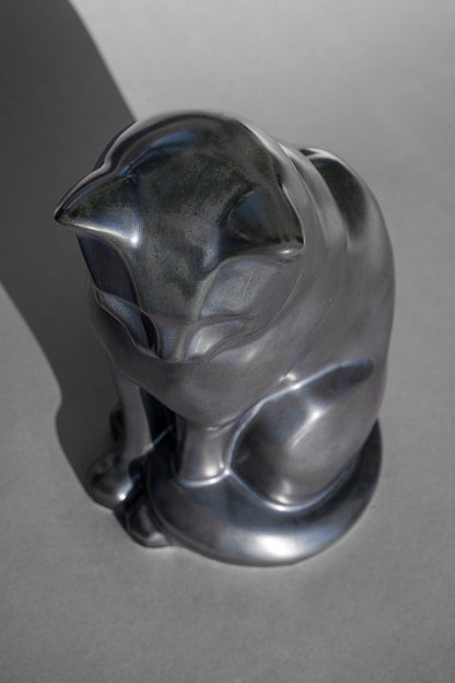 Mini Pet Urn for Ashes Neko - Dark Matte | Ceramic | Handmade Cat Urn - Pulvis Art Urns